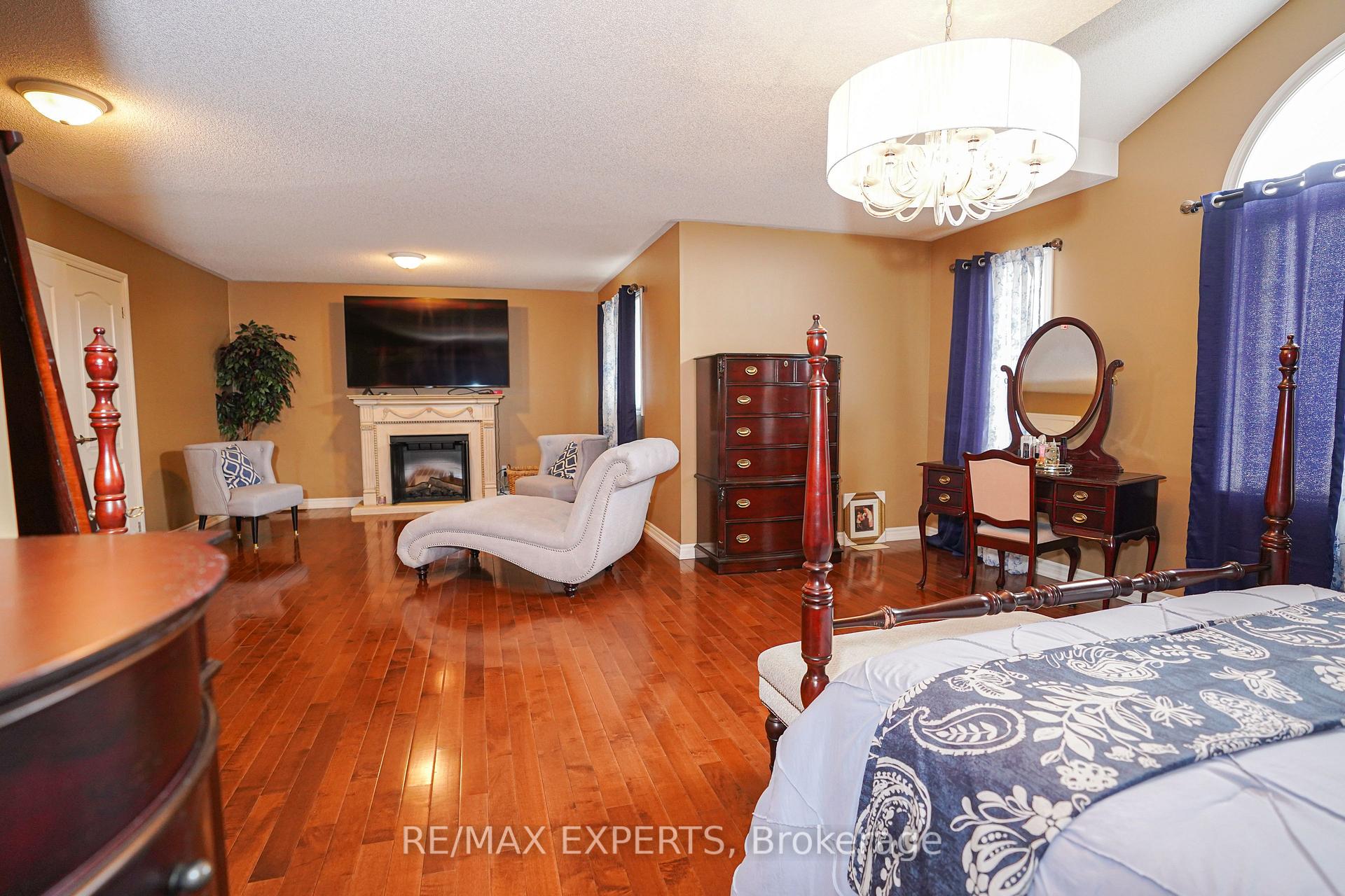 Photo 23 of 1202 Lowrie Street, Innisfil, Alcona — HOMEH