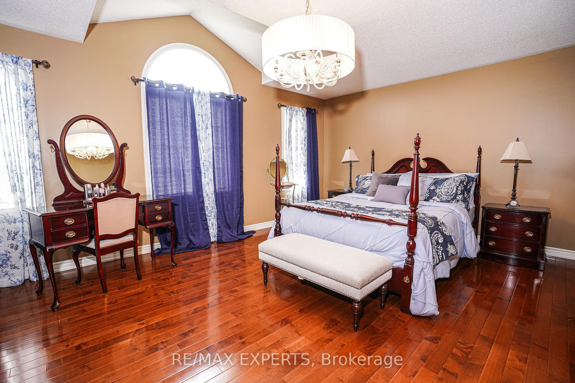 Photo 25 of 1202 Lowrie Street, Innisfil, Alcona — HOMEH