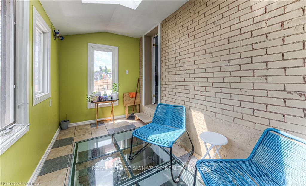 Photo 20 of 21 Wellington Street N, Kitchener — HOMEH