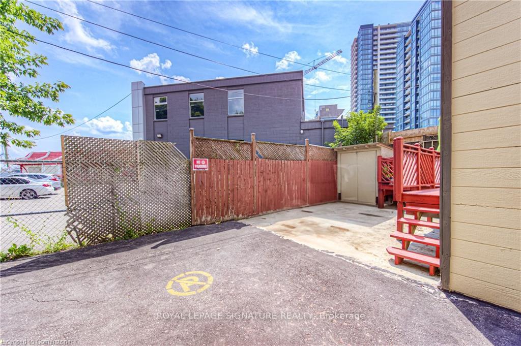Photo 32 of 21 Wellington Street N, Kitchener — HOMEH