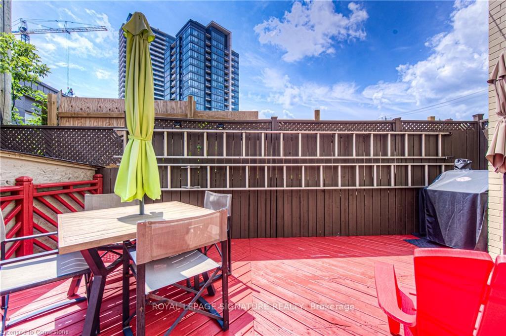 Photo 36 of 21 Wellington Street N, Kitchener — HOMEH