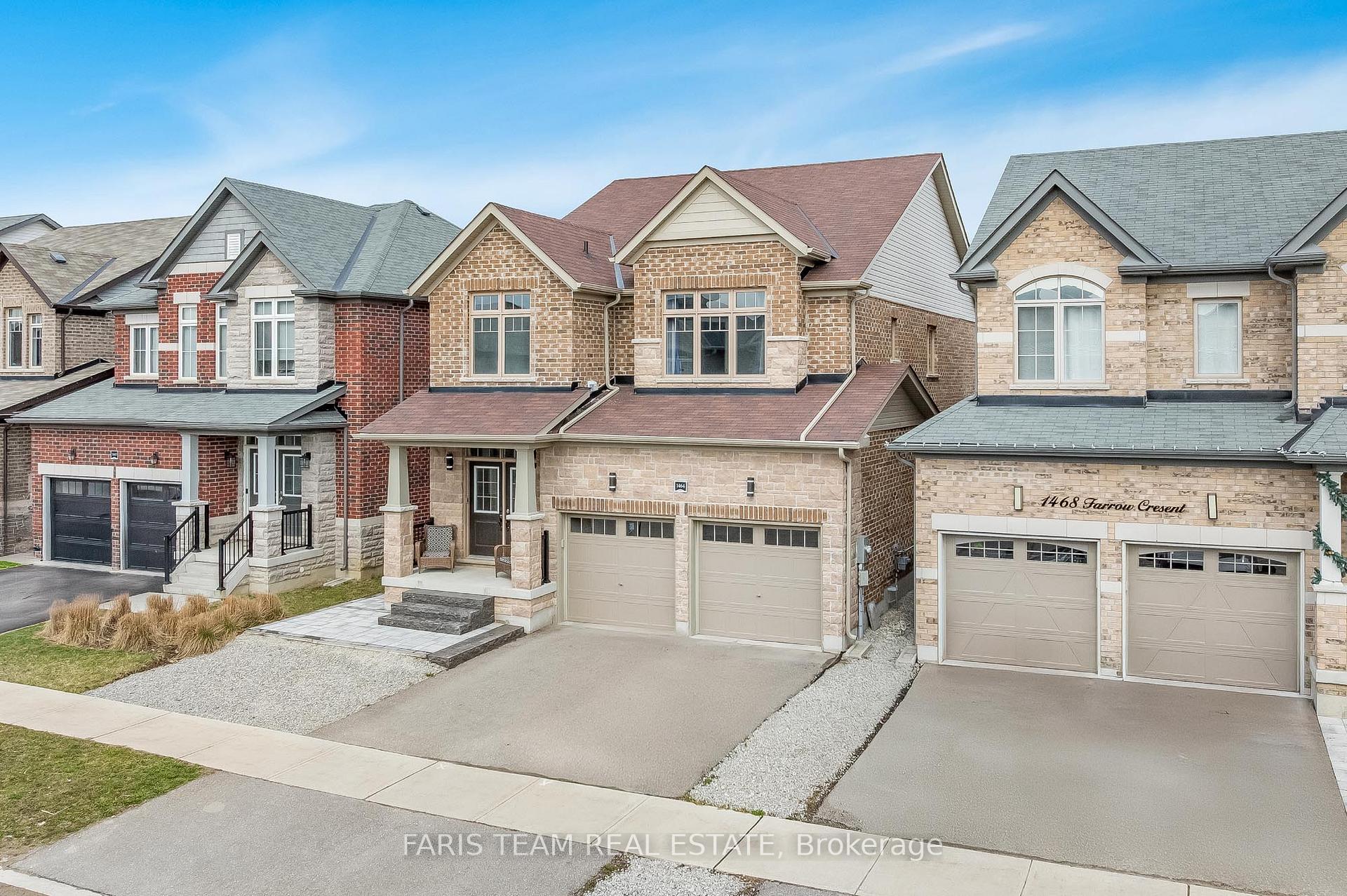 Front of 1464 Farrow Crescent