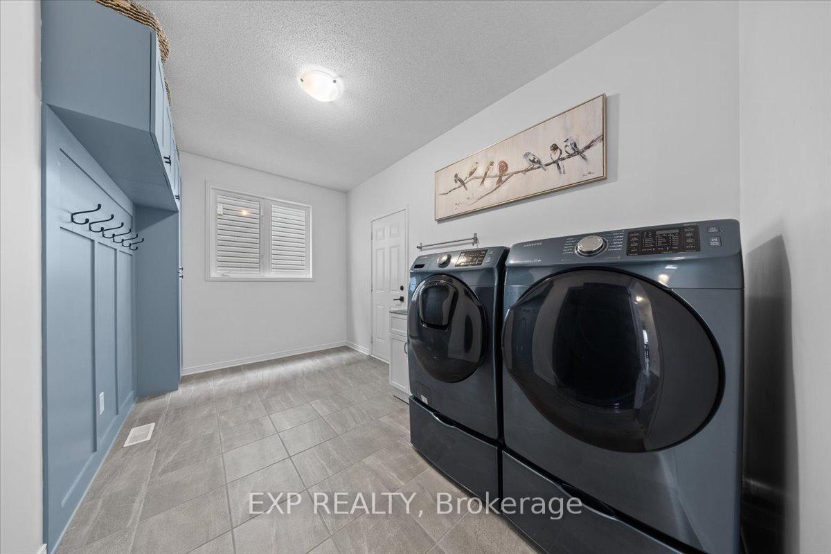 Photo 7 of 209 Rover Street, Ottawa, Kanata - Emerald Meadows/Trailwest — HOMEH