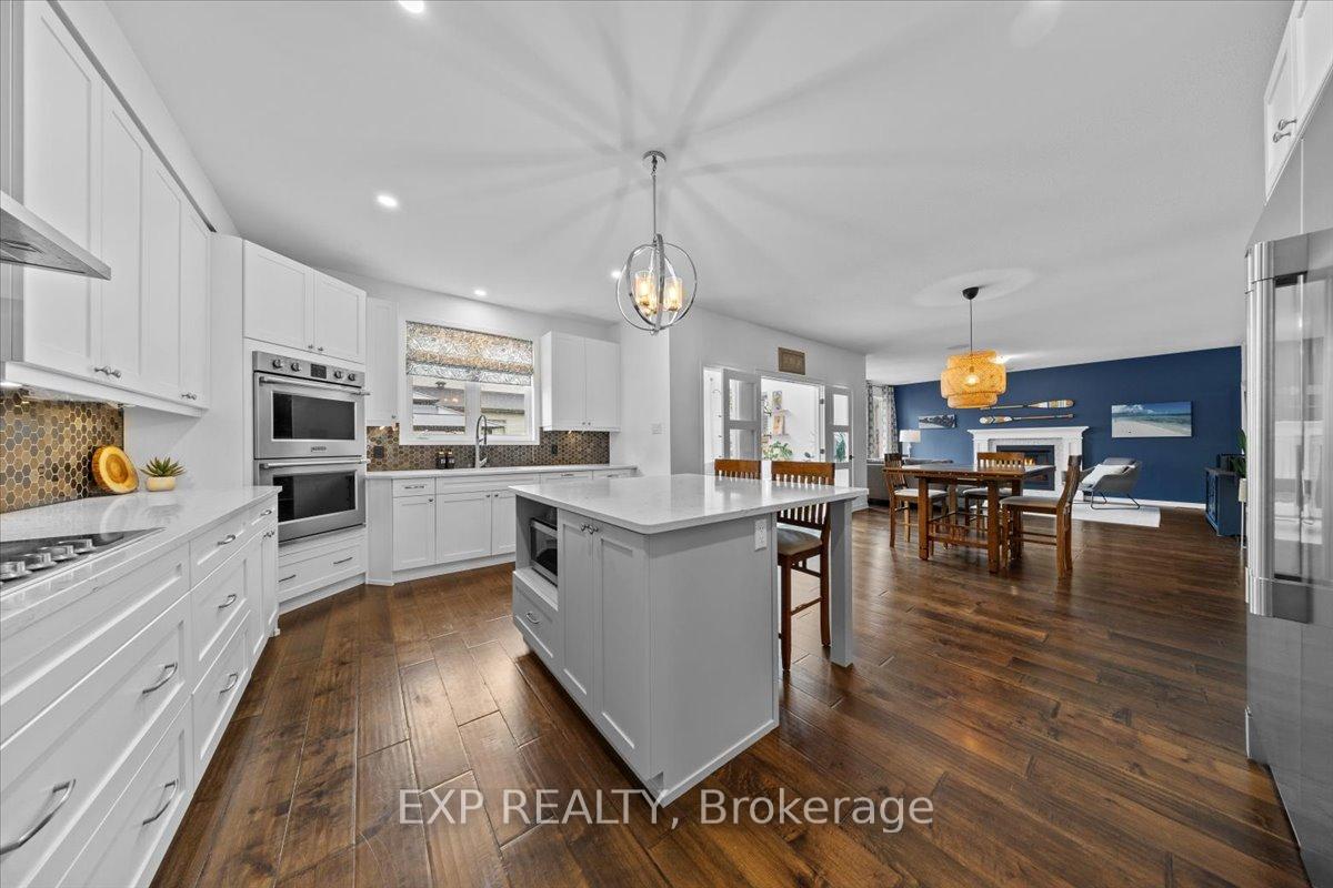 Photo 11 of 209 Rover Street, Ottawa, Kanata - Emerald Meadows/Trailwest — HOMEH