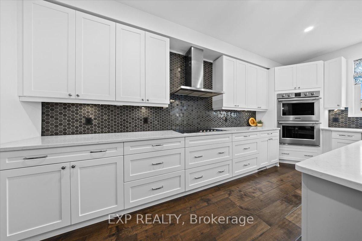 Photo 12 of 209 Rover Street, Ottawa, Kanata - Emerald Meadows/Trailwest — HOMEH