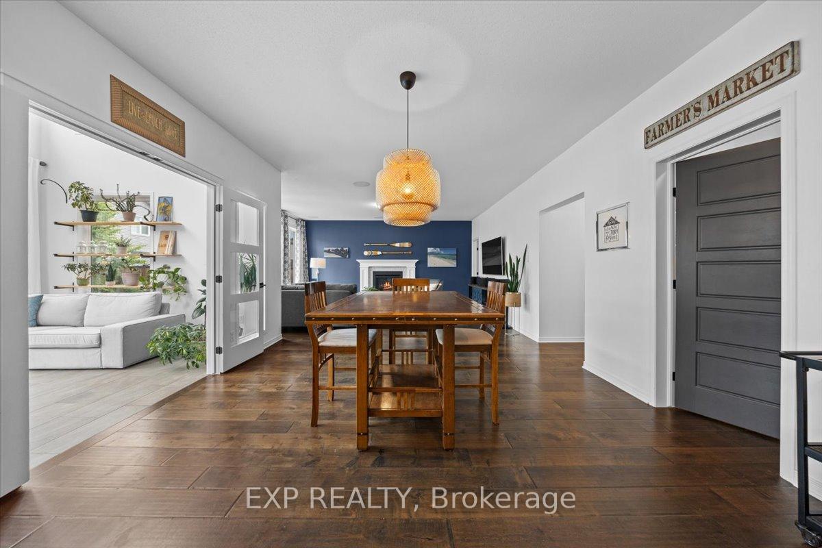 Photo 16 of 209 Rover Street, Ottawa, Kanata - Emerald Meadows/Trailwest — HOMEH