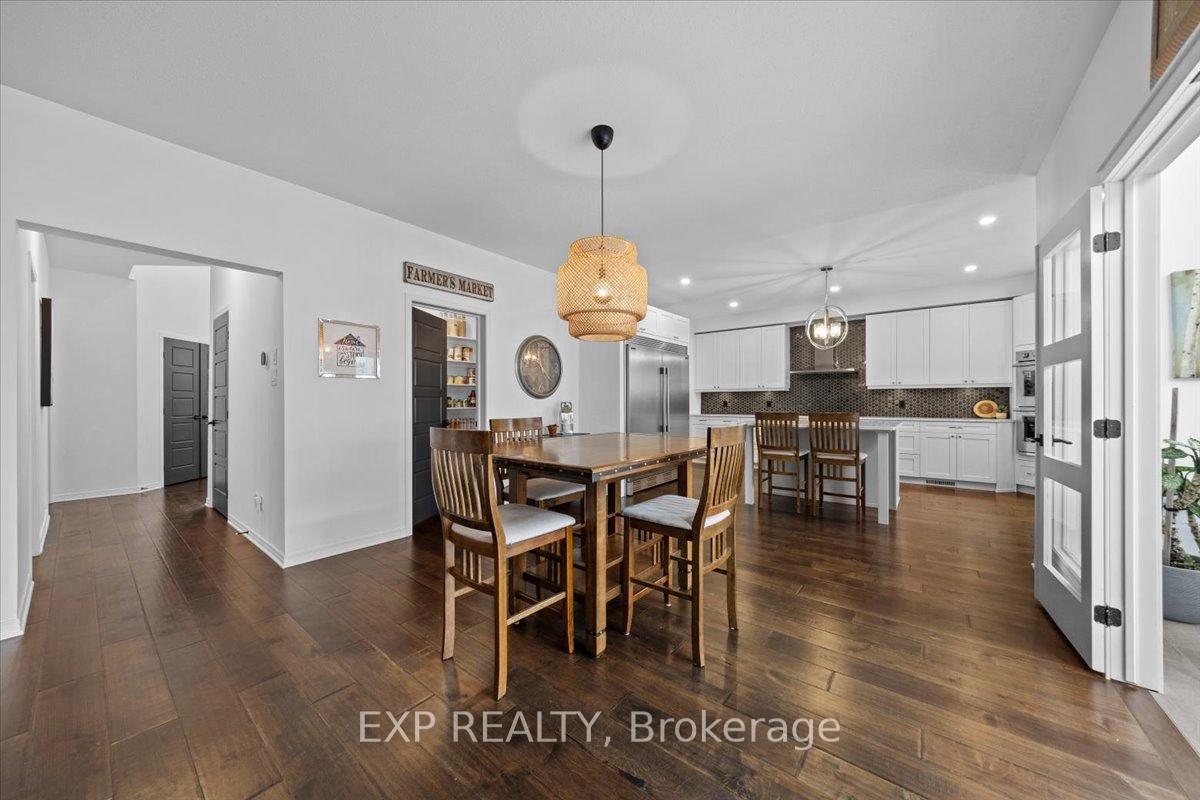 Photo 17 of 209 Rover Street, Ottawa, Kanata - Emerald Meadows/Trailwest — HOMEH