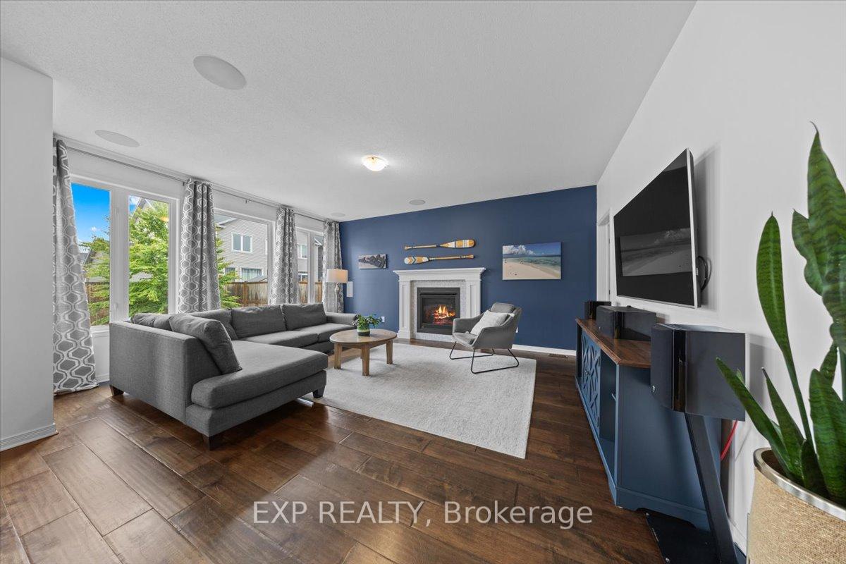 Photo 19 of 209 Rover Street, Ottawa, Kanata - Emerald Meadows/Trailwest — HOMEH