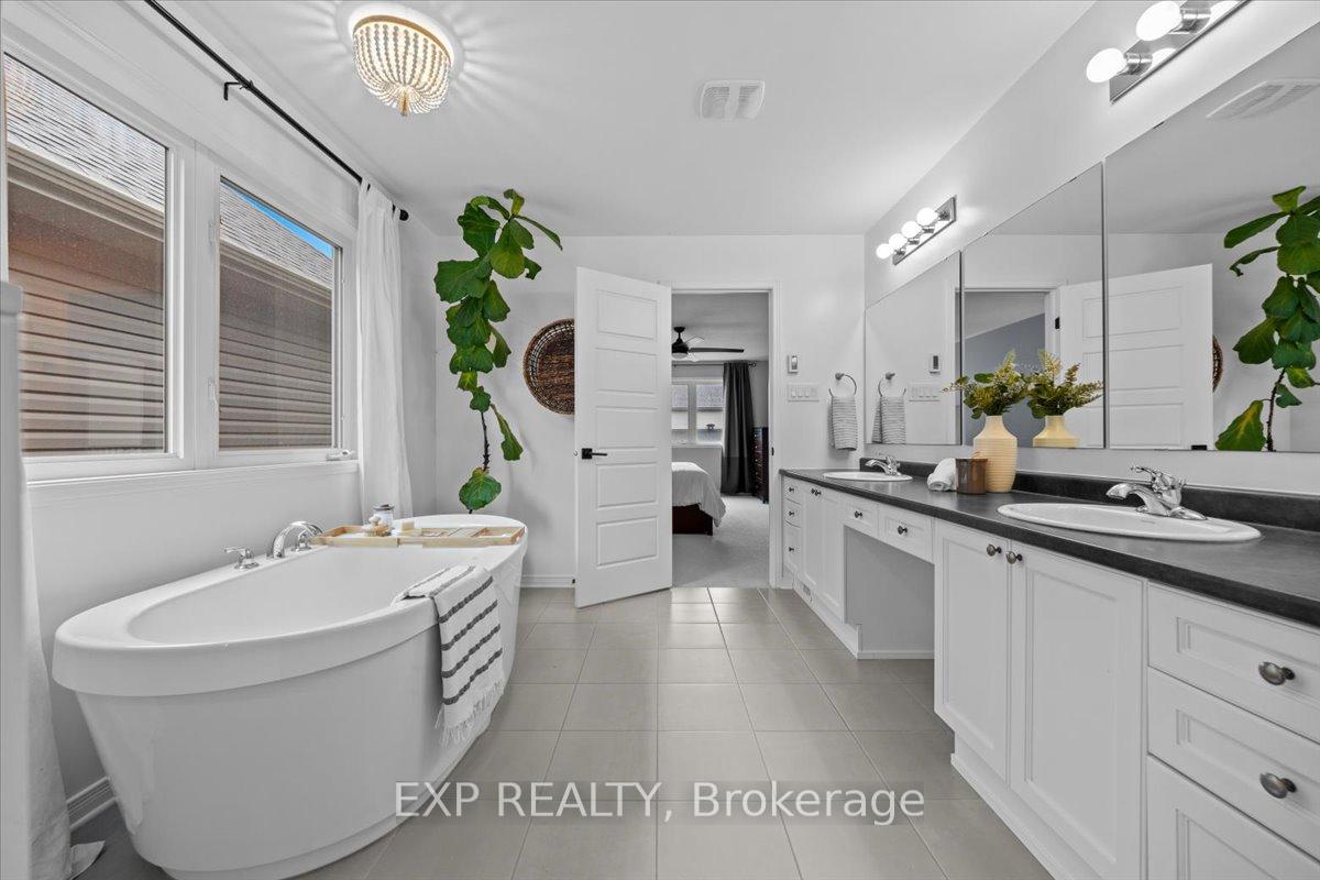 Photo 30 of 209 Rover Street, Ottawa, Kanata - Emerald Meadows/Trailwest — HOMEH