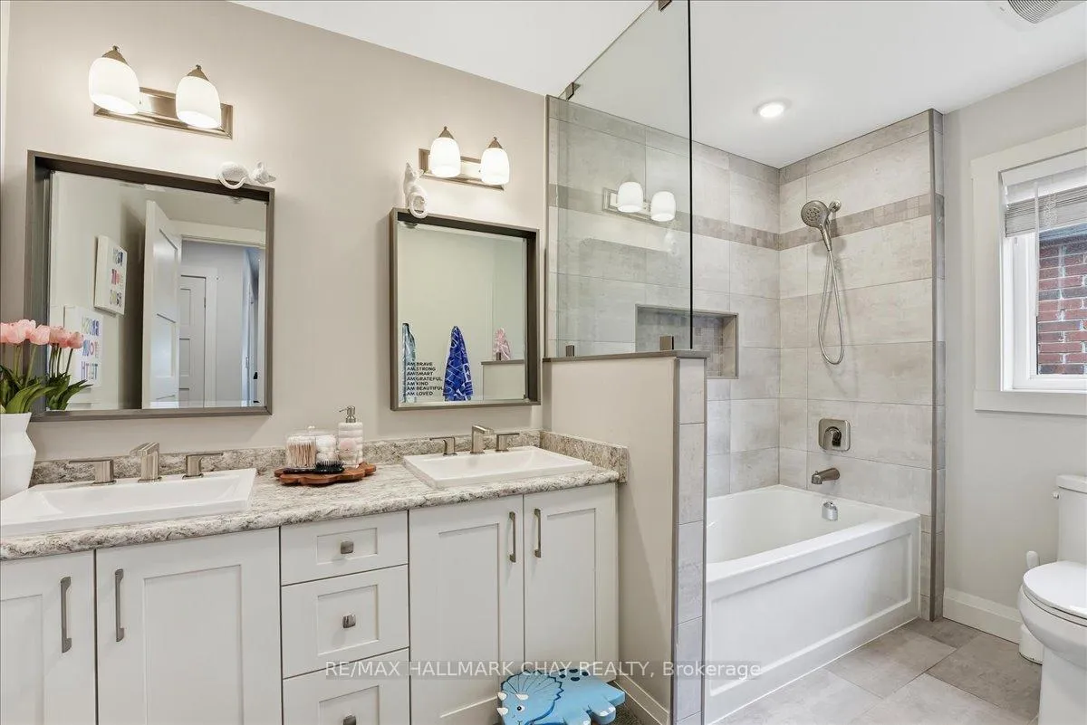 Photo 40 of 26 Lowry Court, Barrie, Edgehill Drive — HOMEH