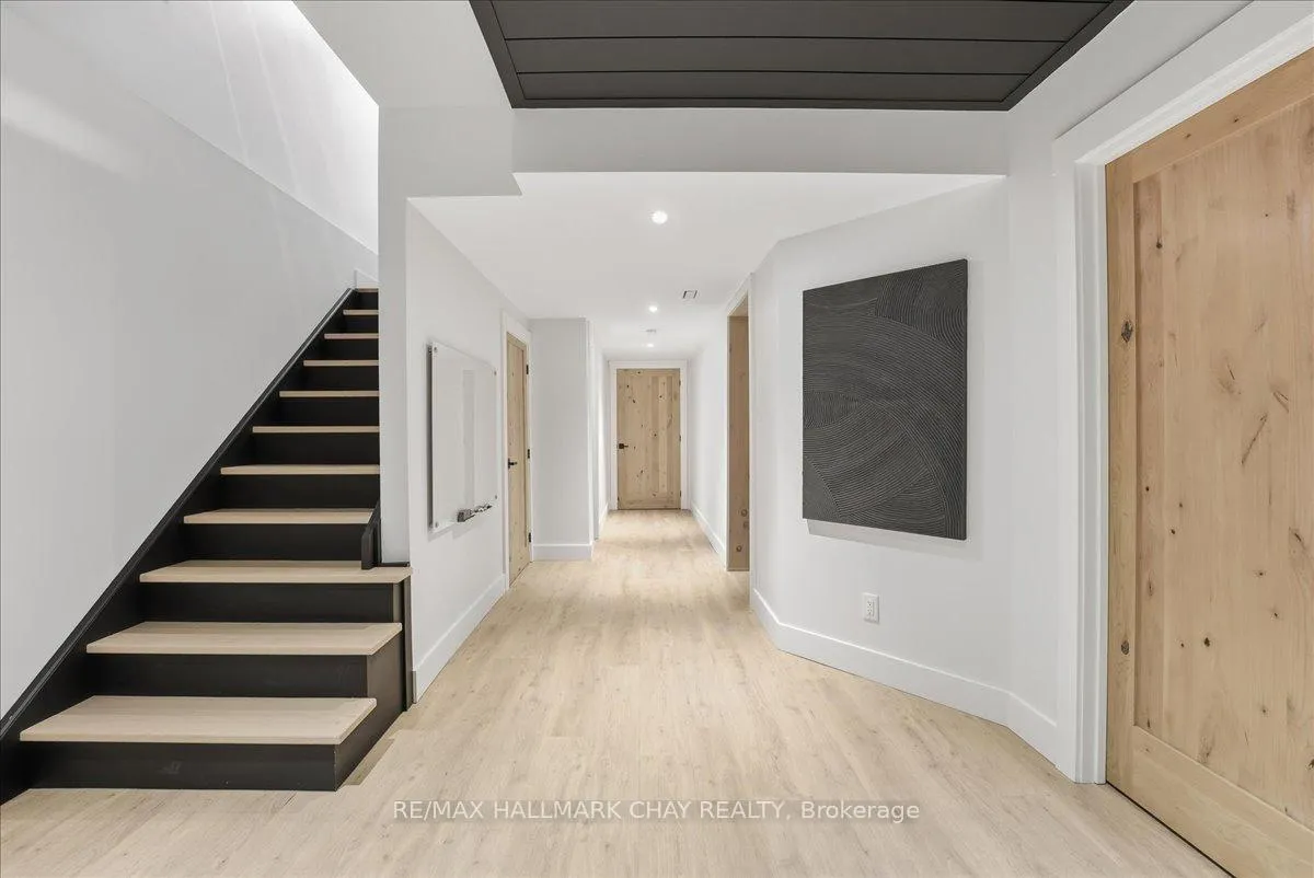 Photo 41 of 26 Lowry Court, Barrie, Edgehill Drive — HOMEH