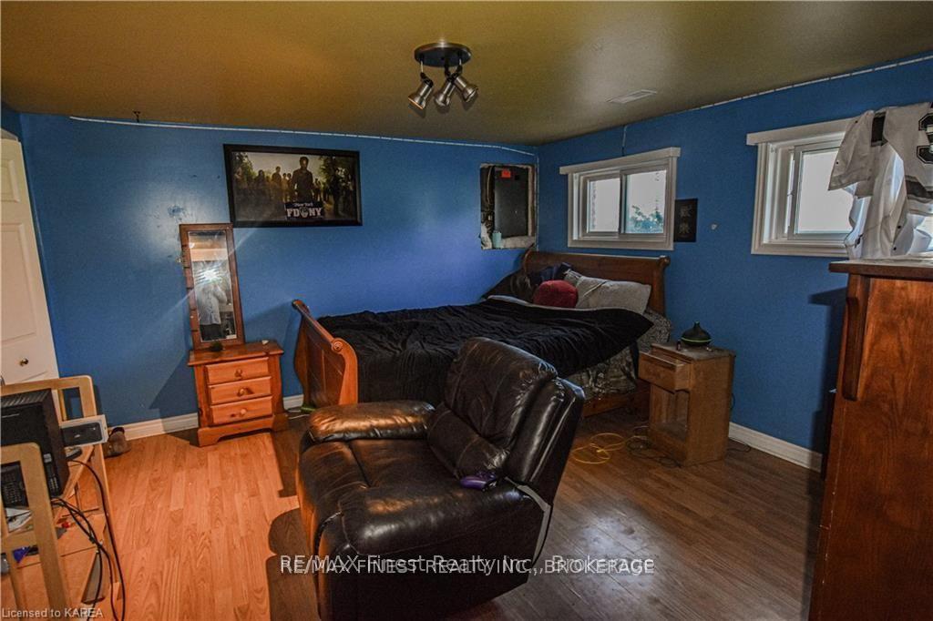 Photo 16 of 7072 County Road 2, Loyalist, Lennox and Addington - South — HOMEH