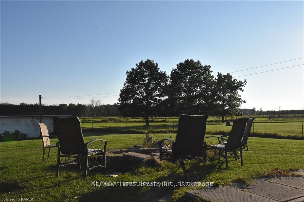 Photo 22 of 7072 County Road 2, Loyalist, Lennox and Addington - South — HOMEH