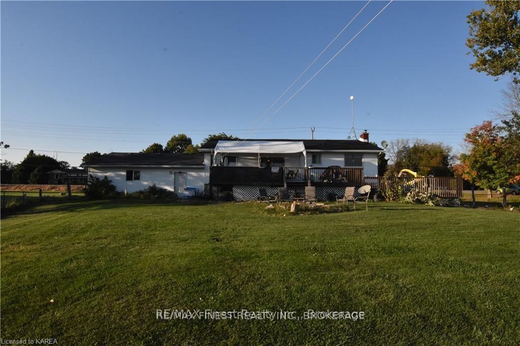 Photo 24 of 7072 County Road 2, Loyalist, Lennox and Addington - South — HOMEH