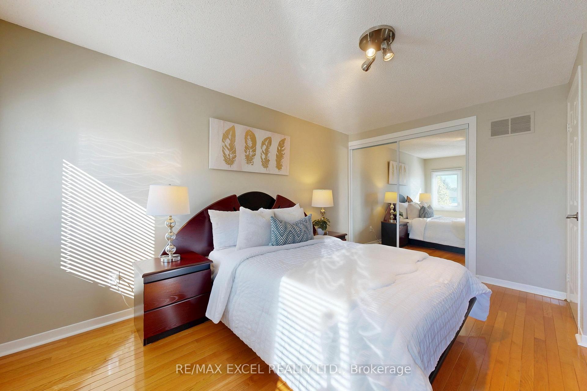Photo 28 of 24 Lehman Crescent, Markham, Markham Village — HOMEH