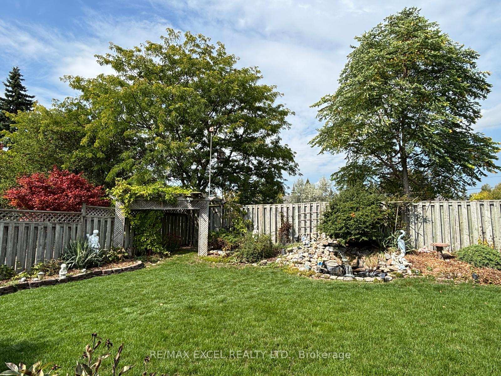 Photo 43 of 24 Lehman Crescent, Markham, Markham Village — HOMEH