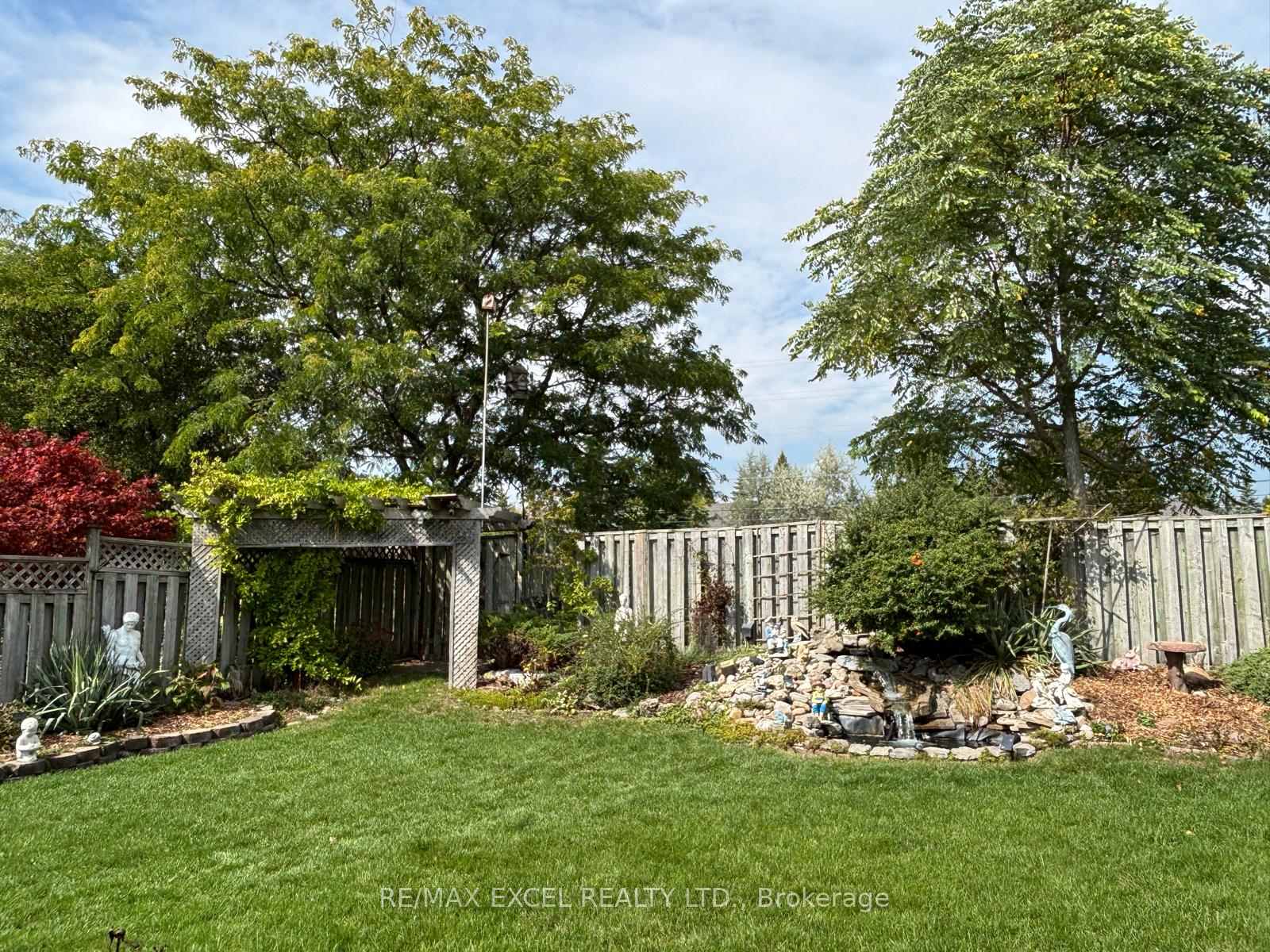 Photo 45 of 24 Lehman Crescent, Markham, Markham Village — HOMEH