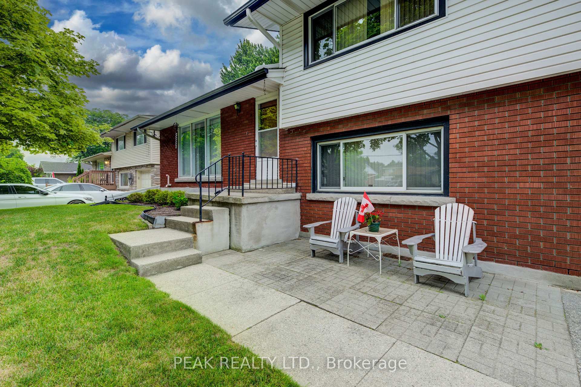 Photo 4 of 275 Forest Hill Drive, Kitchener — HOMEH