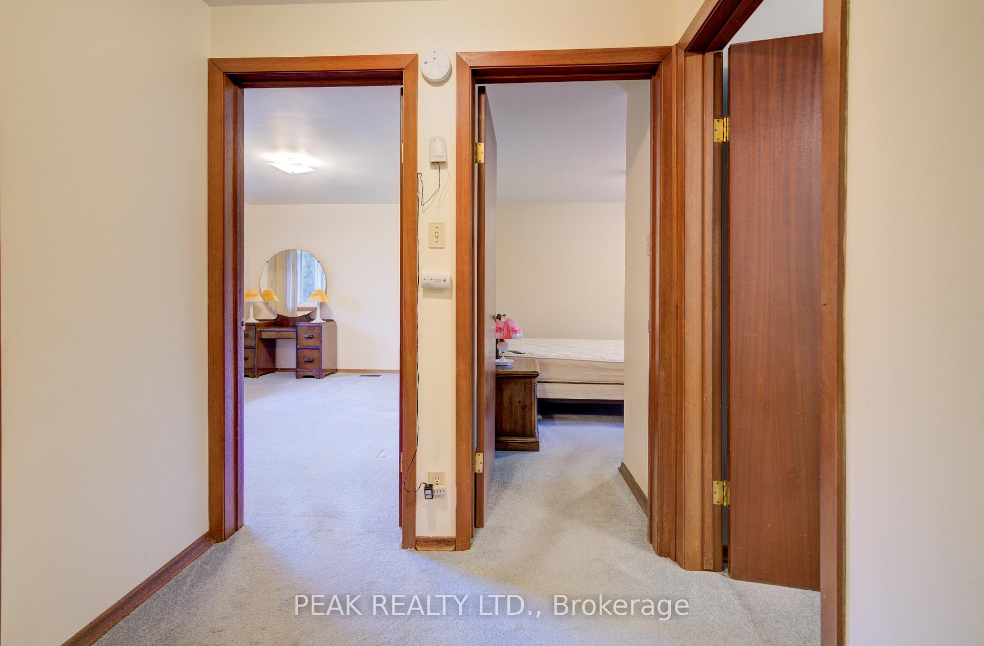 Photo 13 of 275 Forest Hill Drive, Kitchener — HOMEH