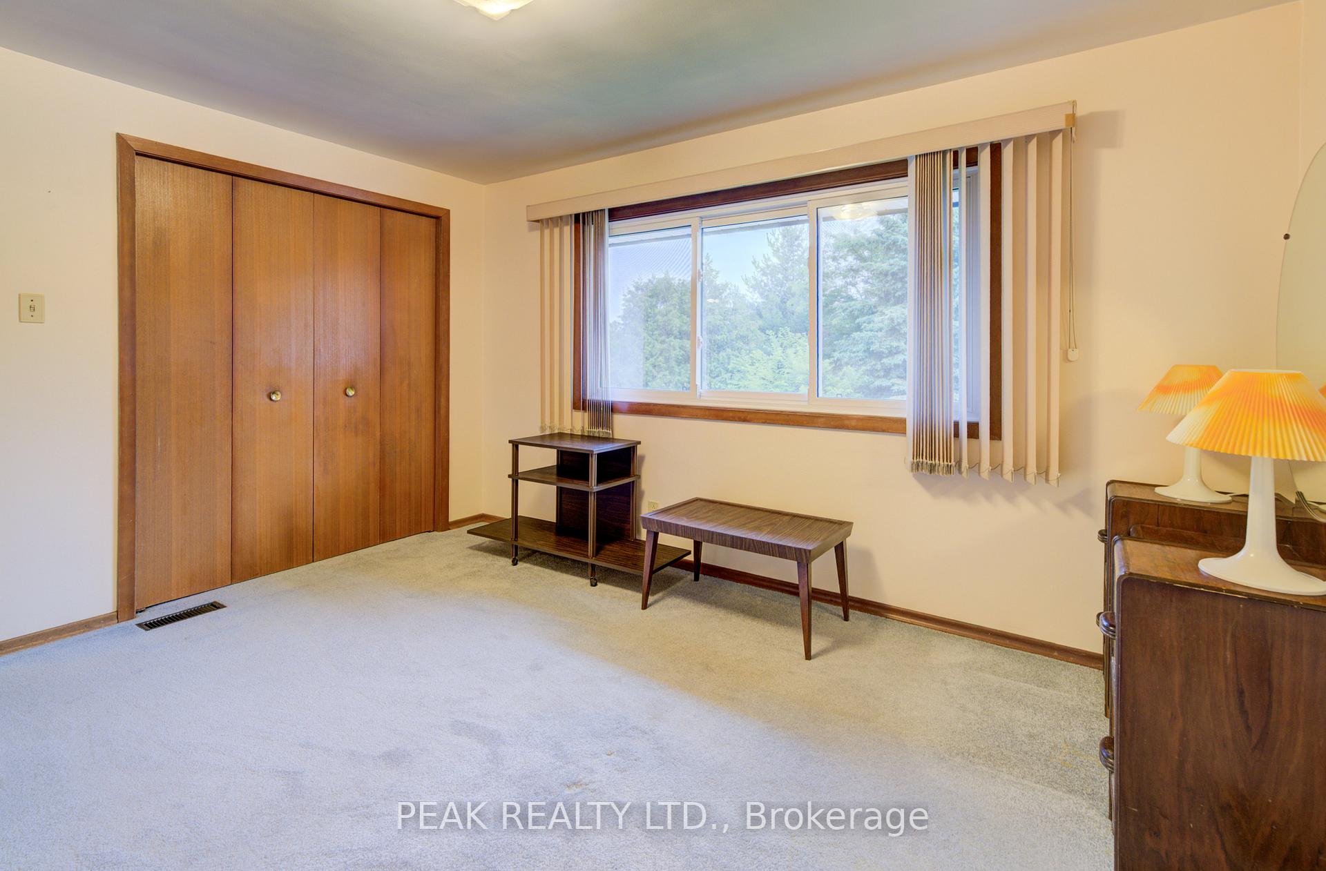 Photo 17 of 275 Forest Hill Drive, Kitchener — HOMEH