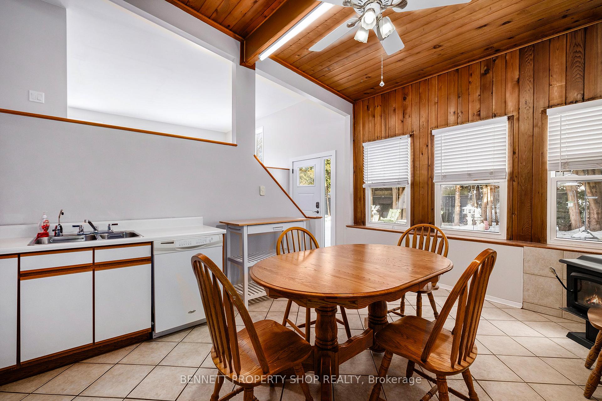 Photo 7 of 3360 Barnsdale Road, Ottawa, Manotick Village & Manotick Estates — HOMEH