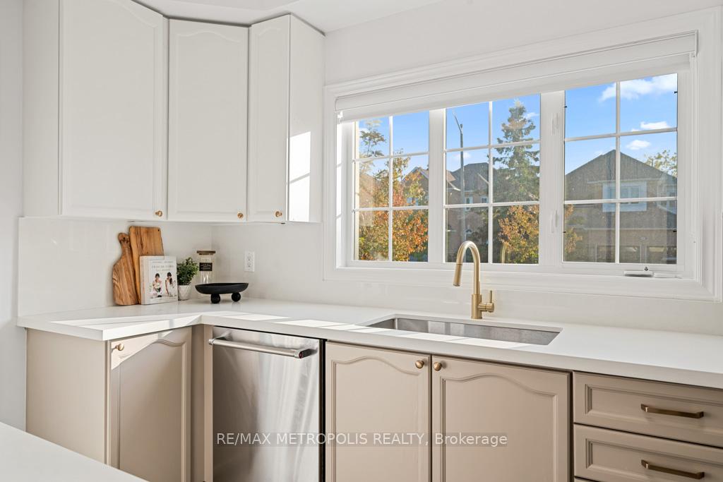 Photo 18 of 1 Teversham Court, Markham, Rouge Fairways — HOMEH