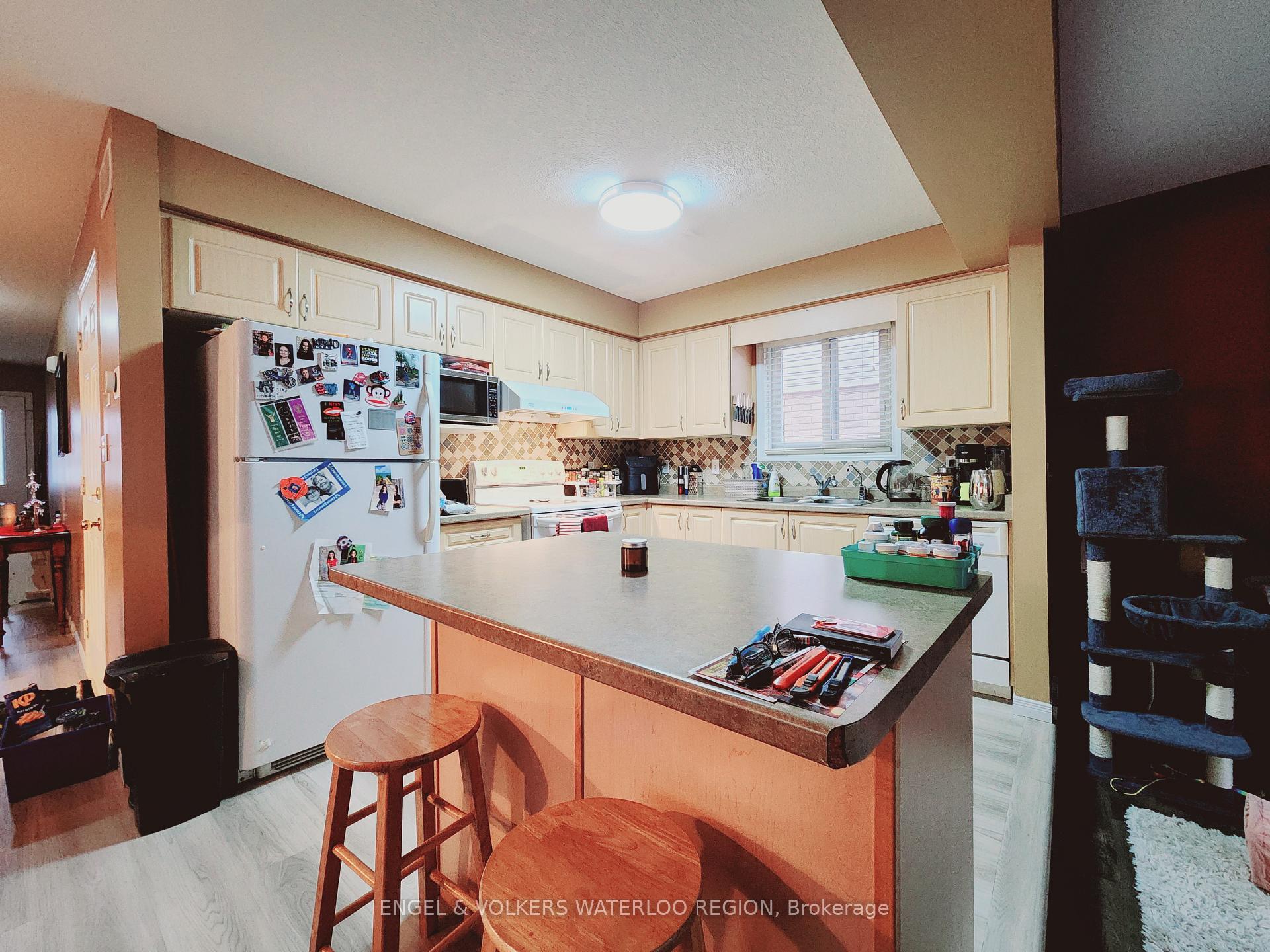 Photo 7 of 347 Oprington Place, Kitchener — HOMEH
