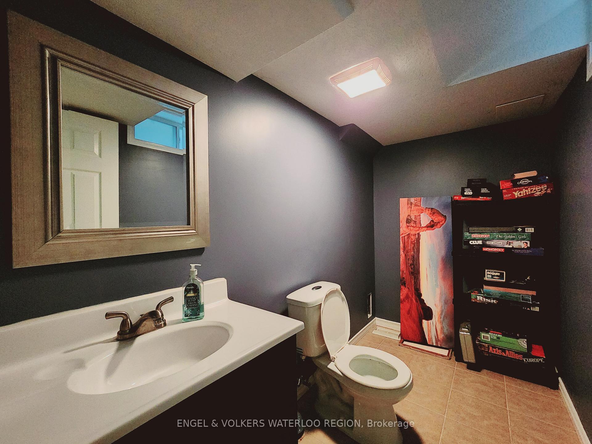 Photo 21 of 347 Oprington Place, Kitchener — HOMEH