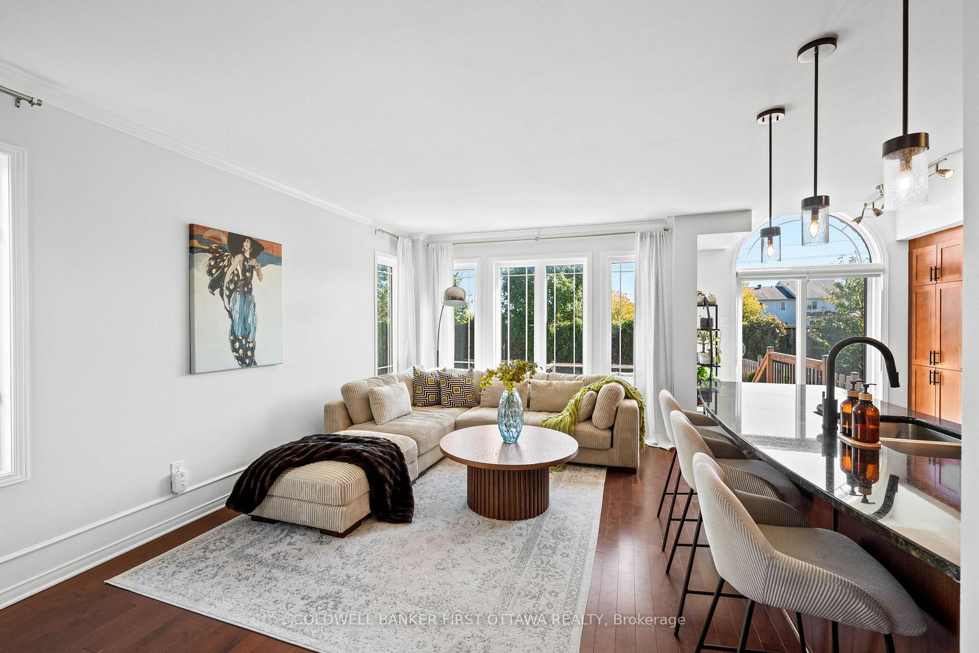 Photo 7 of 638 Pepperville Crescent, Ottawa, Kanata - Emerald Meadows/Trailwest — HOMEH