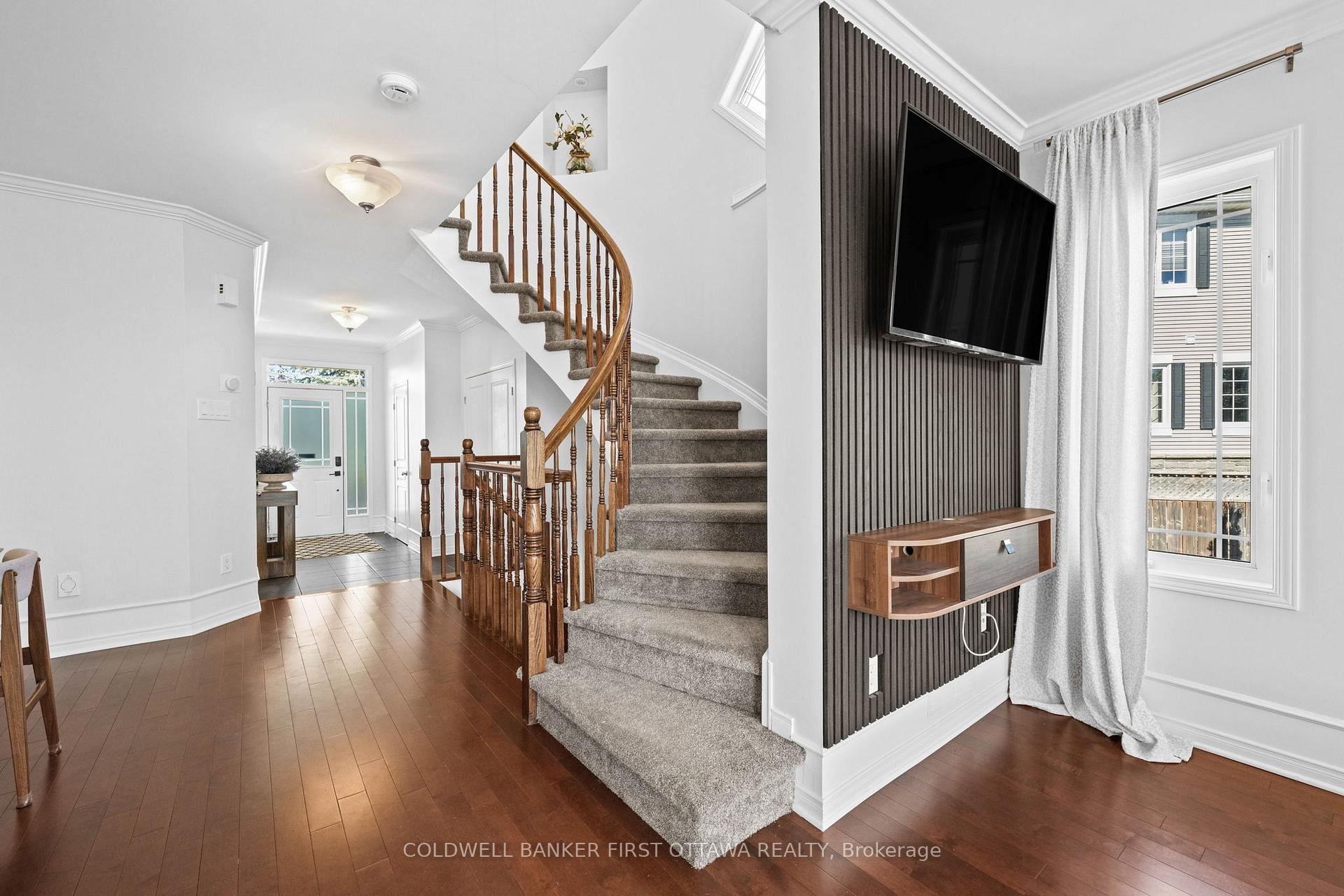 Photo 17 of 638 Pepperville Crescent, Ottawa, Kanata - Emerald Meadows/Trailwest — HOMEH