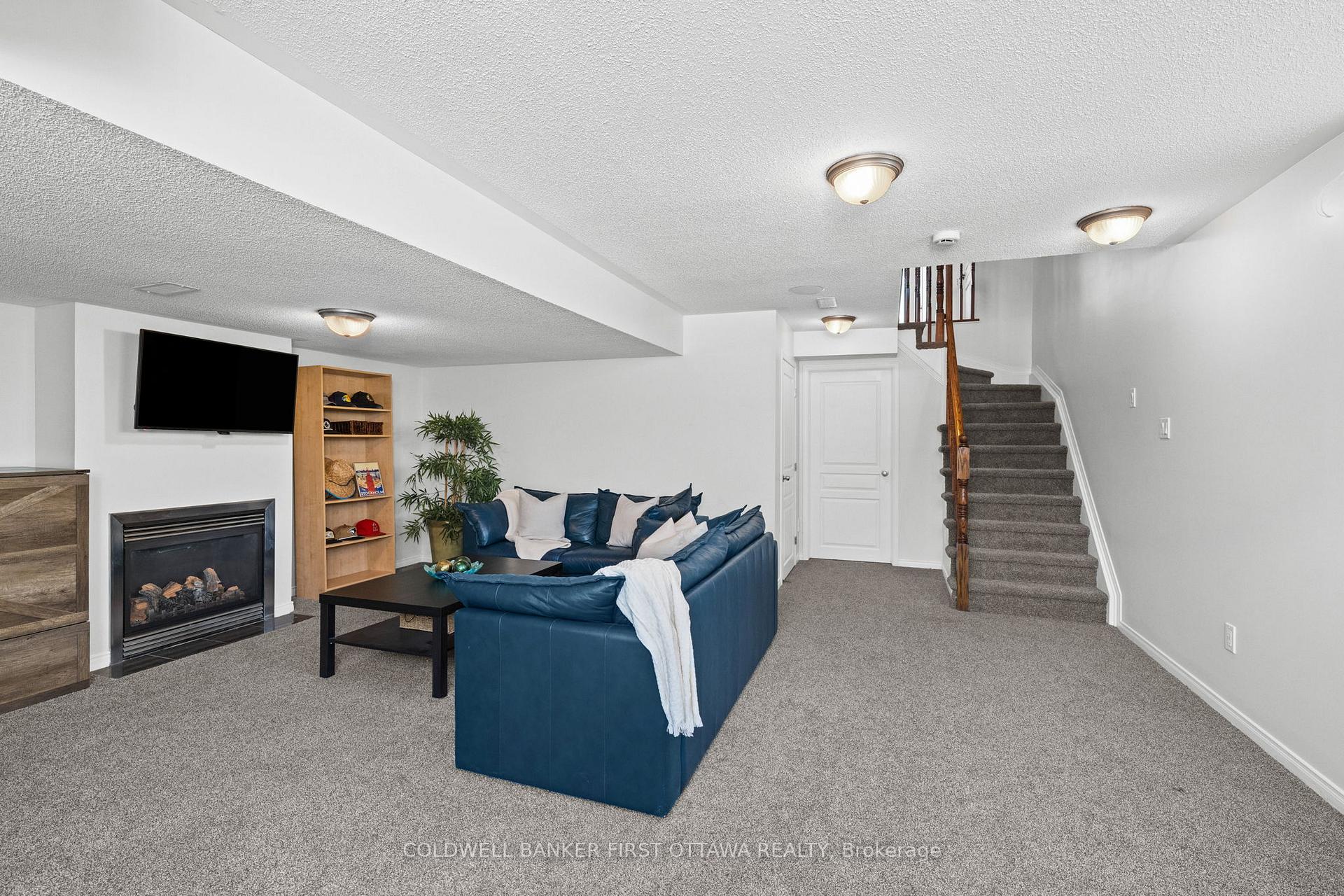Photo 31 of 638 Pepperville Crescent, Ottawa, Kanata - Emerald Meadows/Trailwest — HOMEH