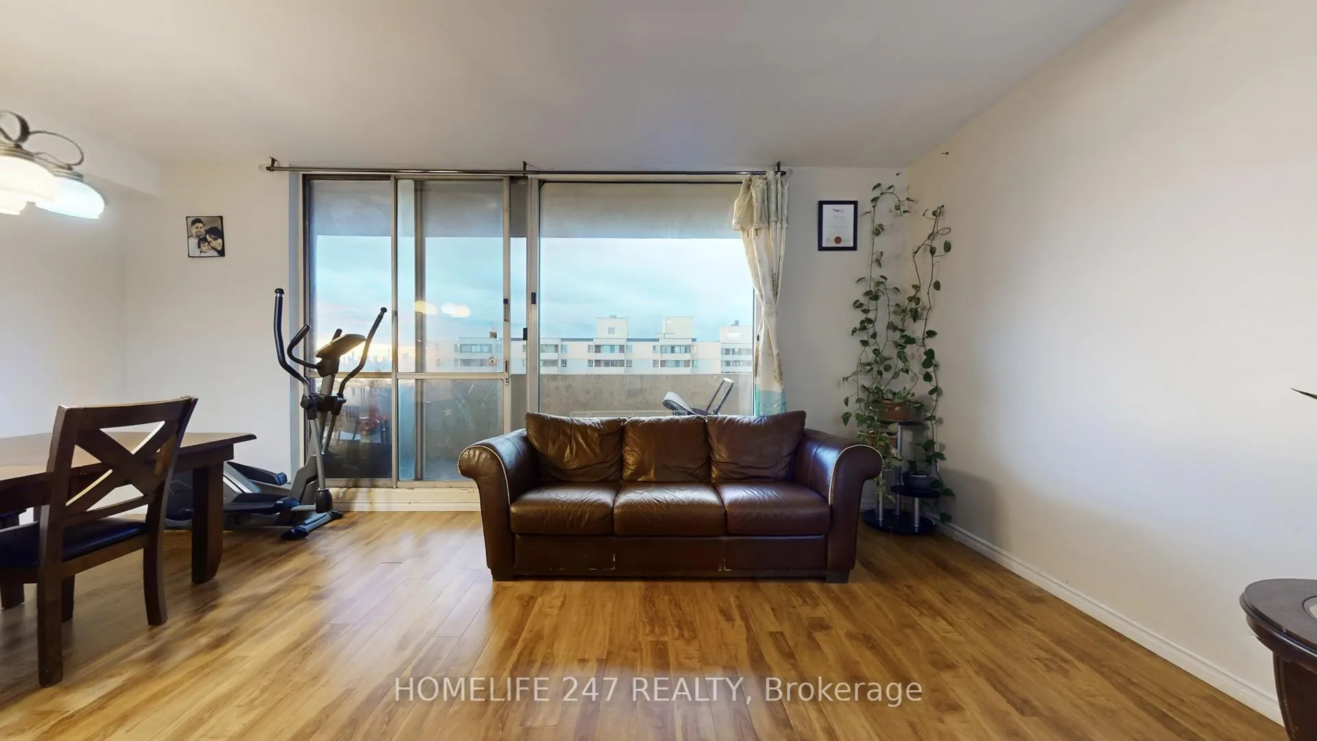 Photo 14 of Unit Ph 04, 5 Massey Square, Toronto, Crescent Town — HOMEH