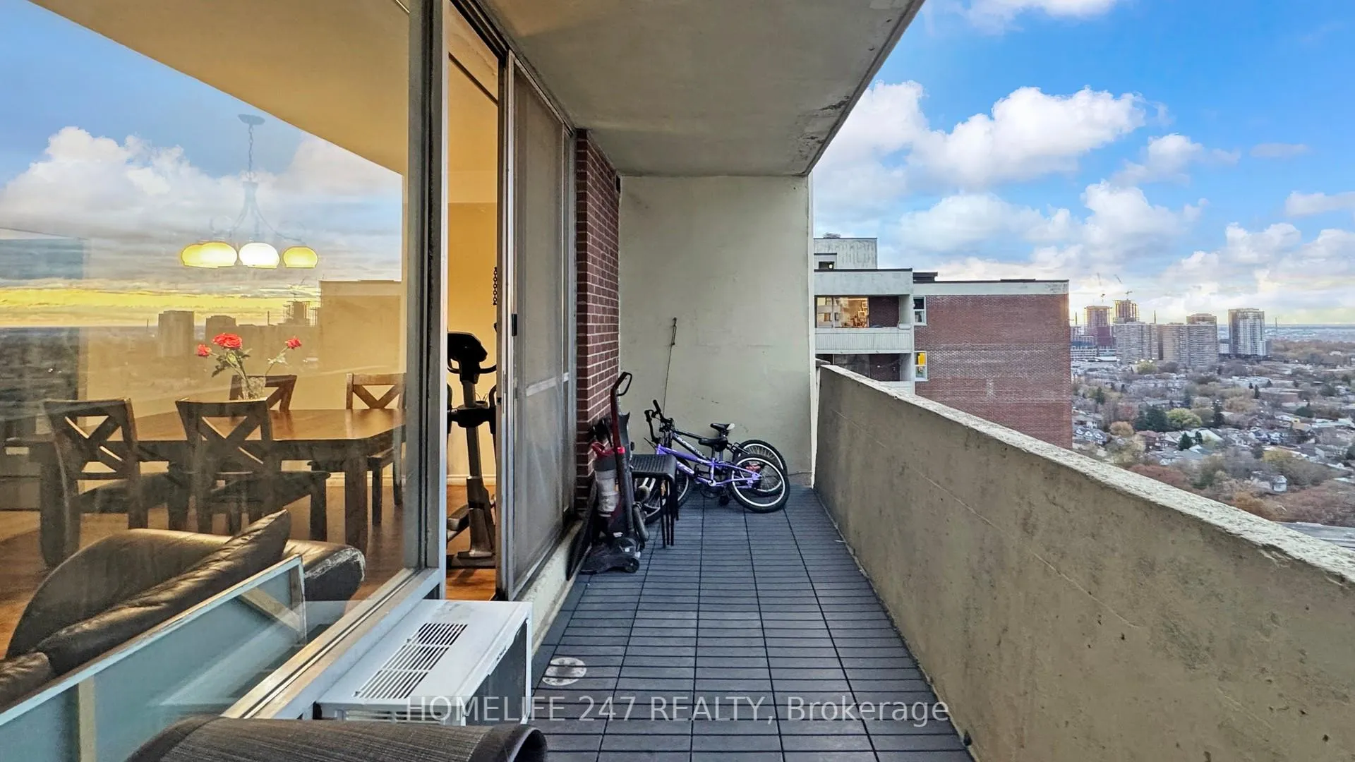Photo 32 of Unit Ph 04, 5 Massey Square, Toronto, Crescent Town — HOMEH