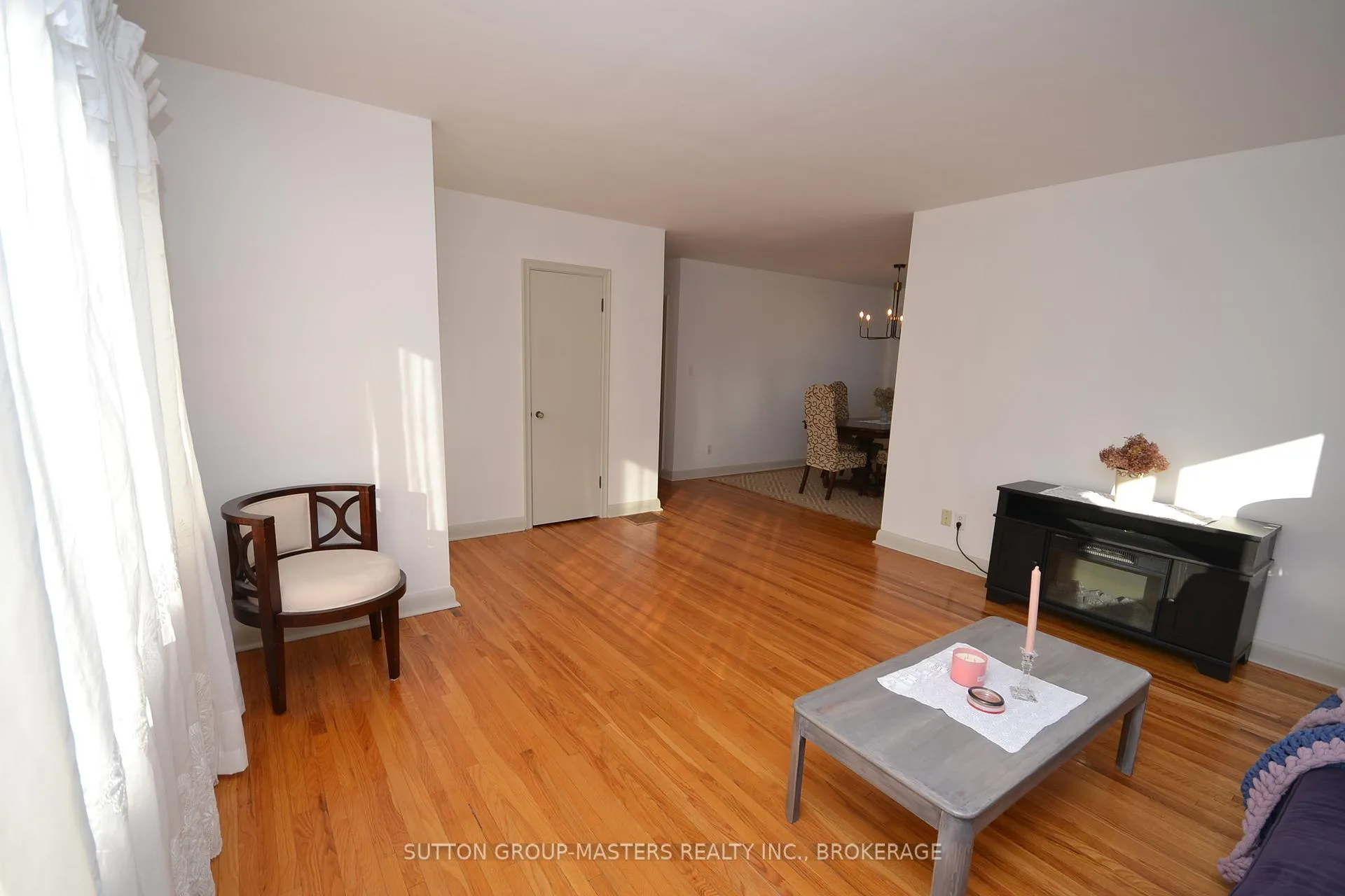 Photo 5 of 29 Brant Avenue, Kingston, East of Sir John A. Blvd — HOMEH