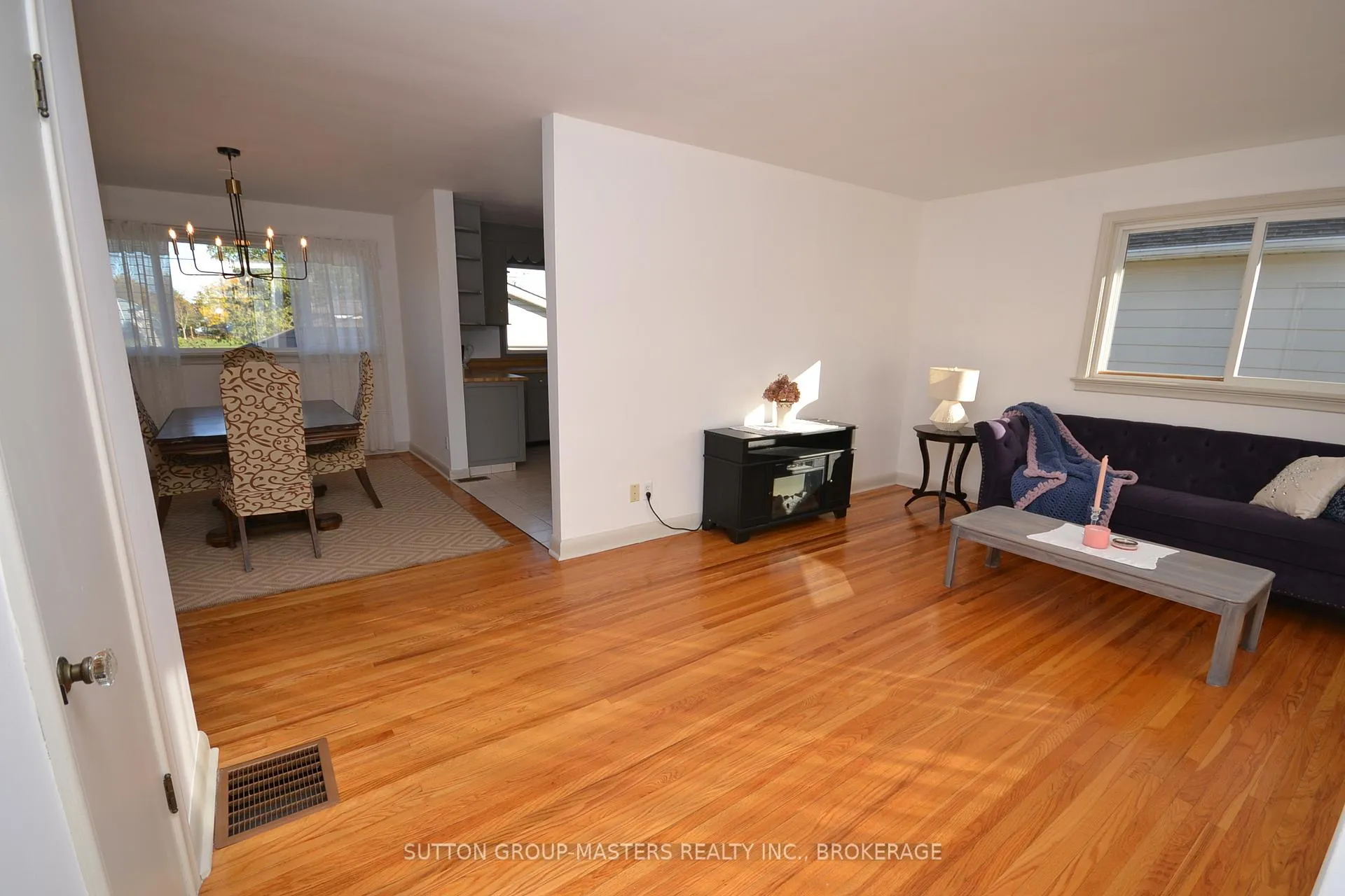 Photo 6 of 29 Brant Avenue, Kingston, East of Sir John A. Blvd — HOMEH