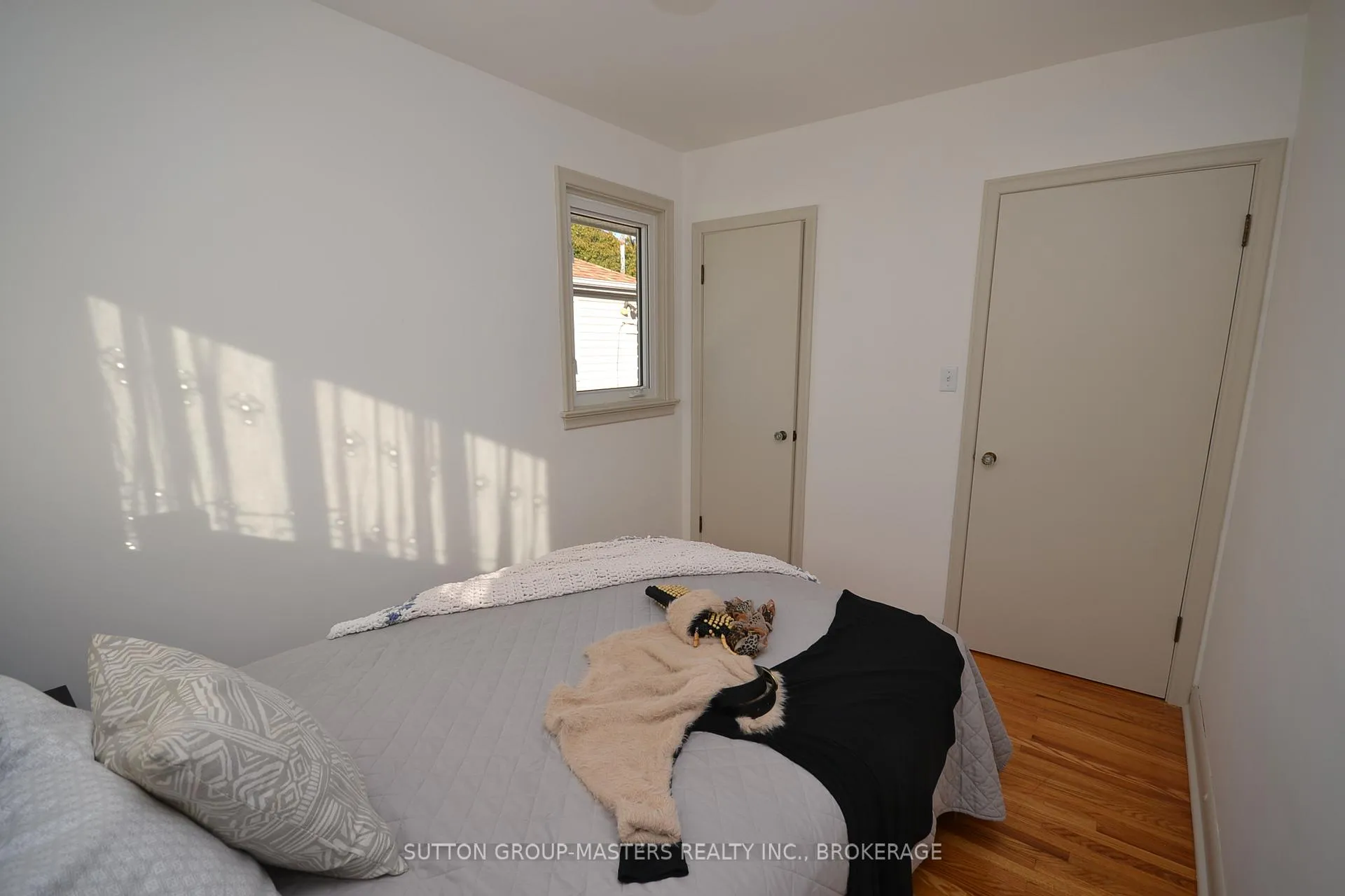 Photo 10 of 29 Brant Avenue, Kingston, East of Sir John A. Blvd — HOMEH