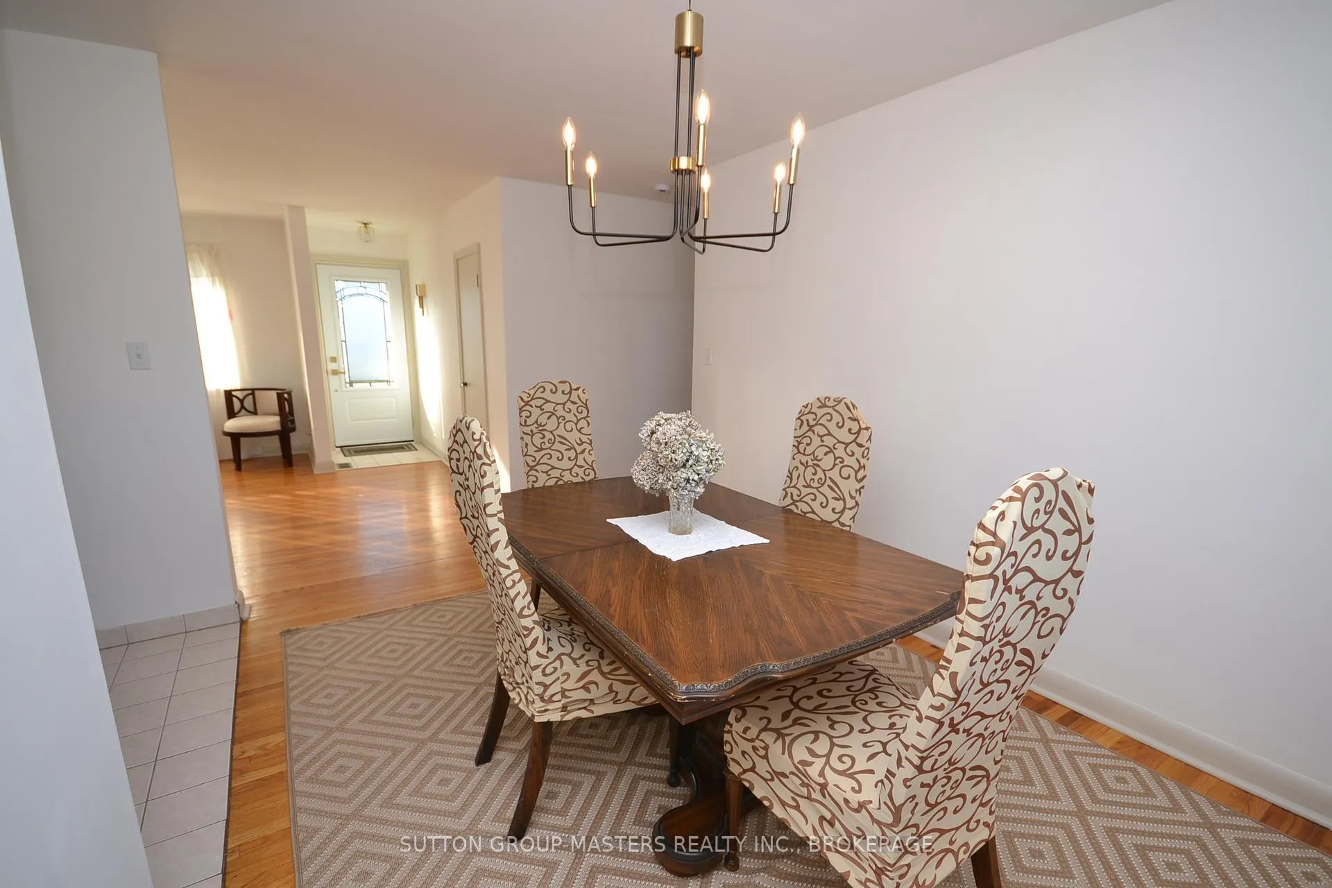 Photo 16 of 29 Brant Avenue, Kingston, East of Sir John A. Blvd — HOMEH