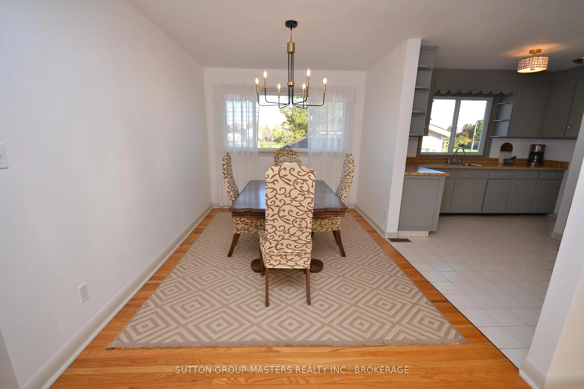 Photo 18 of 29 Brant Avenue, Kingston, East of Sir John A. Blvd — HOMEH
