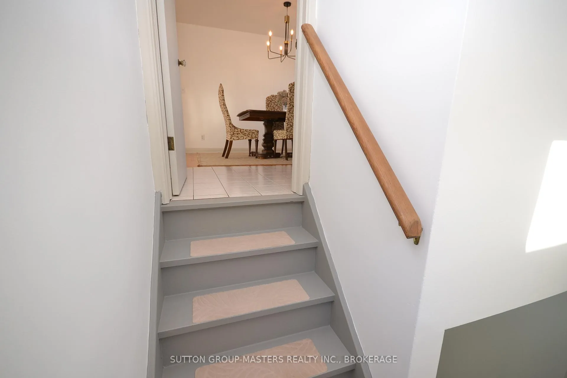 Photo 27 of 29 Brant Avenue, Kingston, East of Sir John A. Blvd — HOMEH