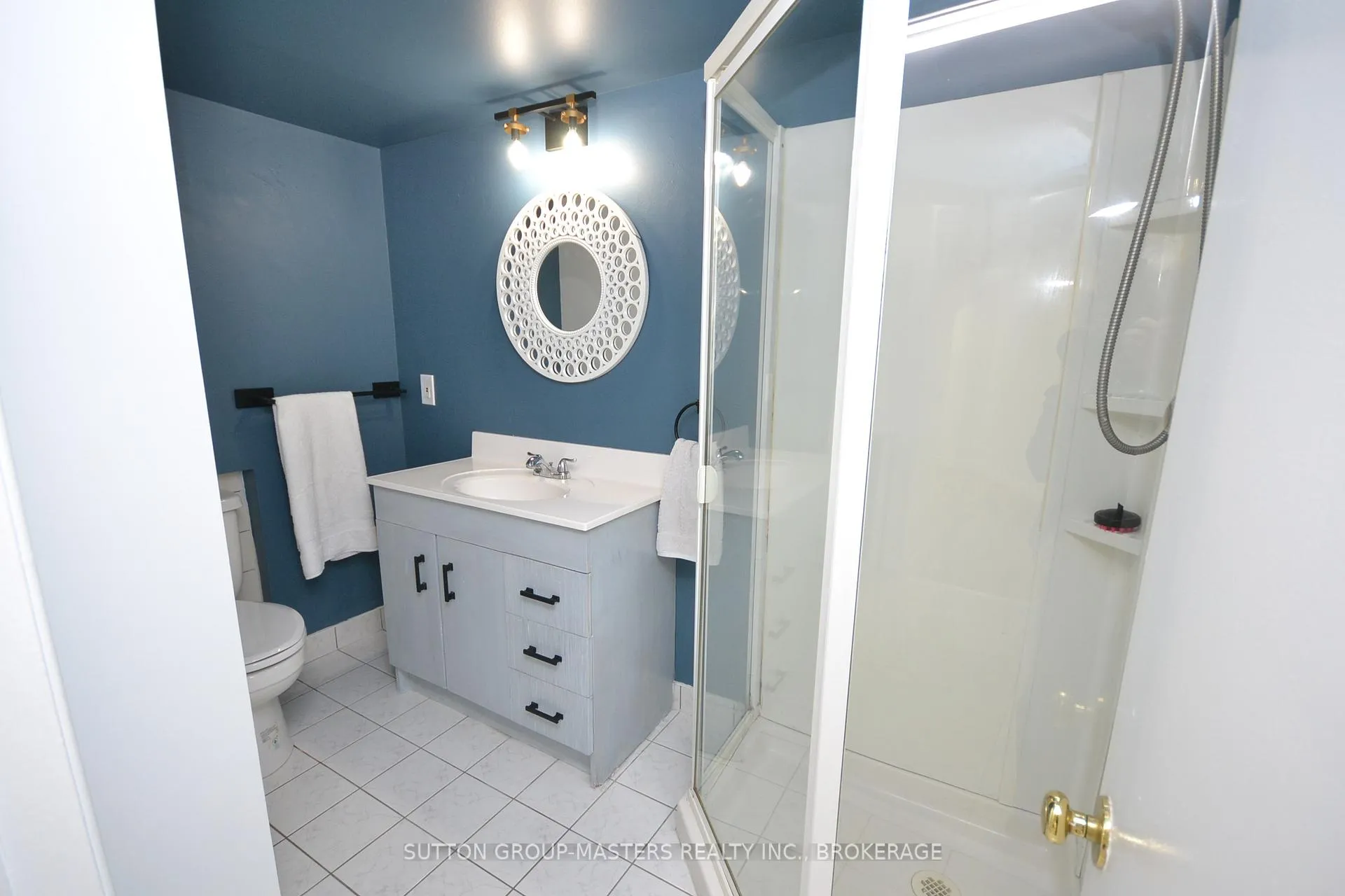 Photo 36 of 29 Brant Avenue, Kingston, East of Sir John A. Blvd — HOMEH