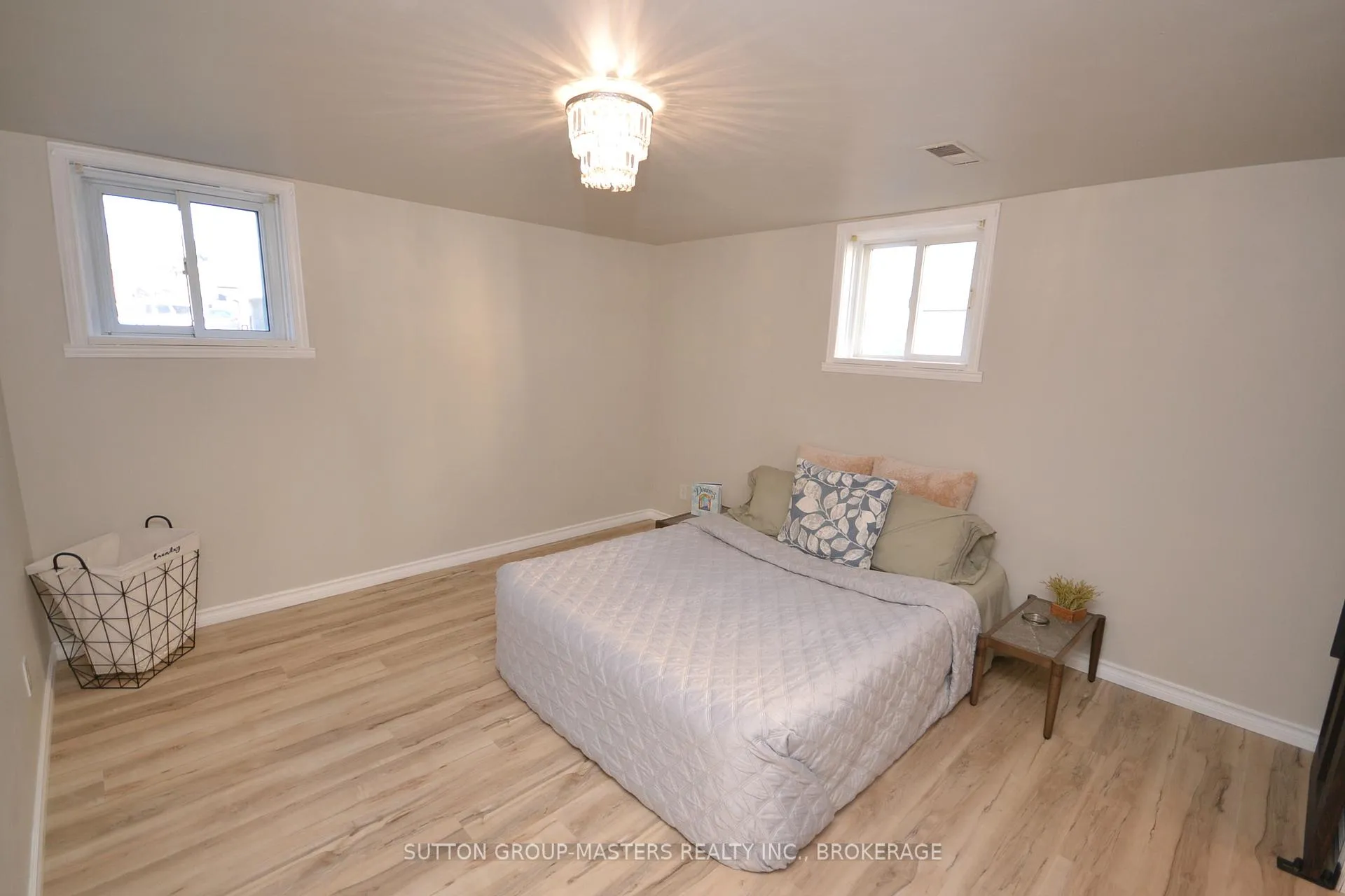 Photo 37 of 29 Brant Avenue, Kingston, East of Sir John A. Blvd — HOMEH