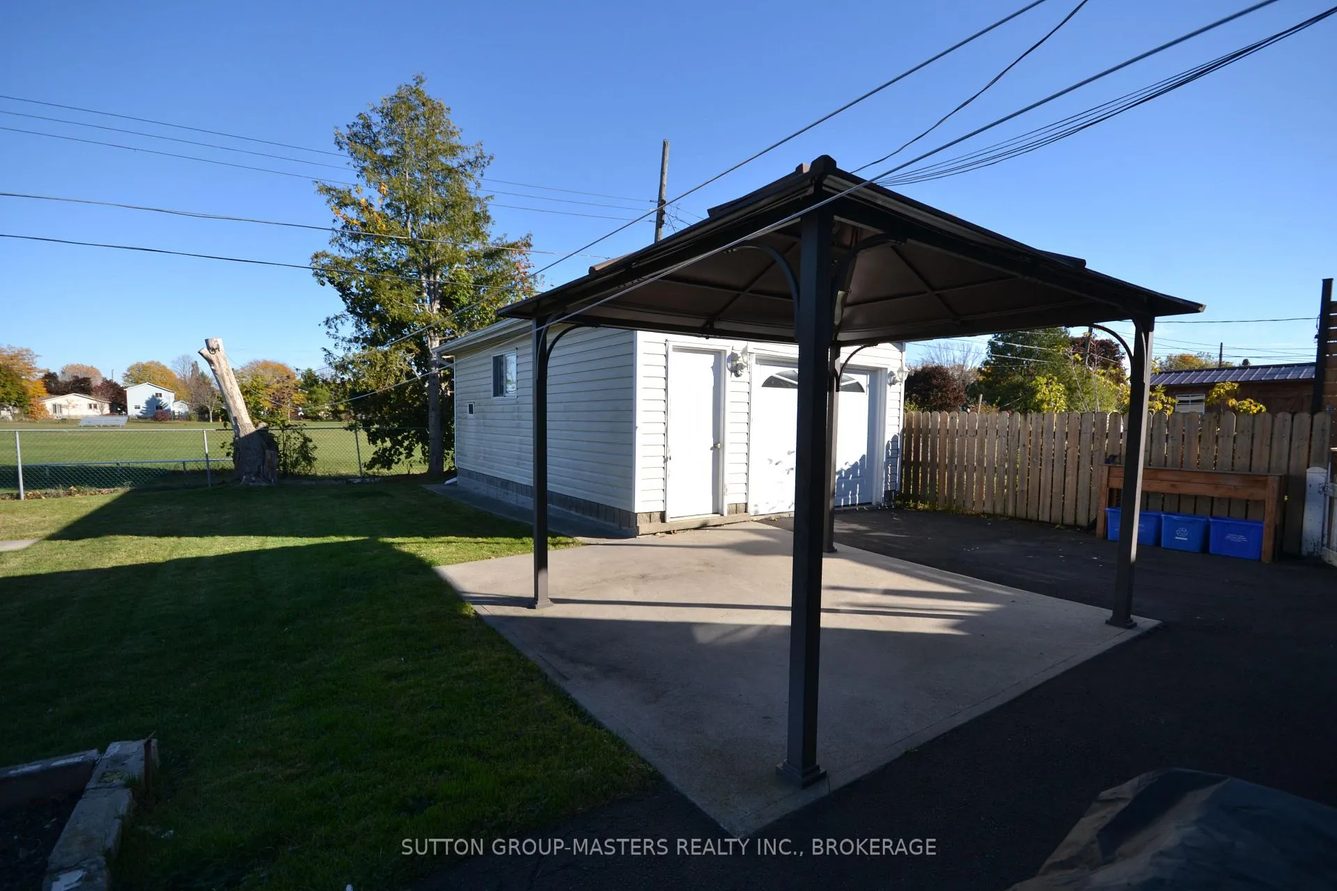 Photo 43 of 29 Brant Avenue, Kingston, East of Sir John A. Blvd — HOMEH