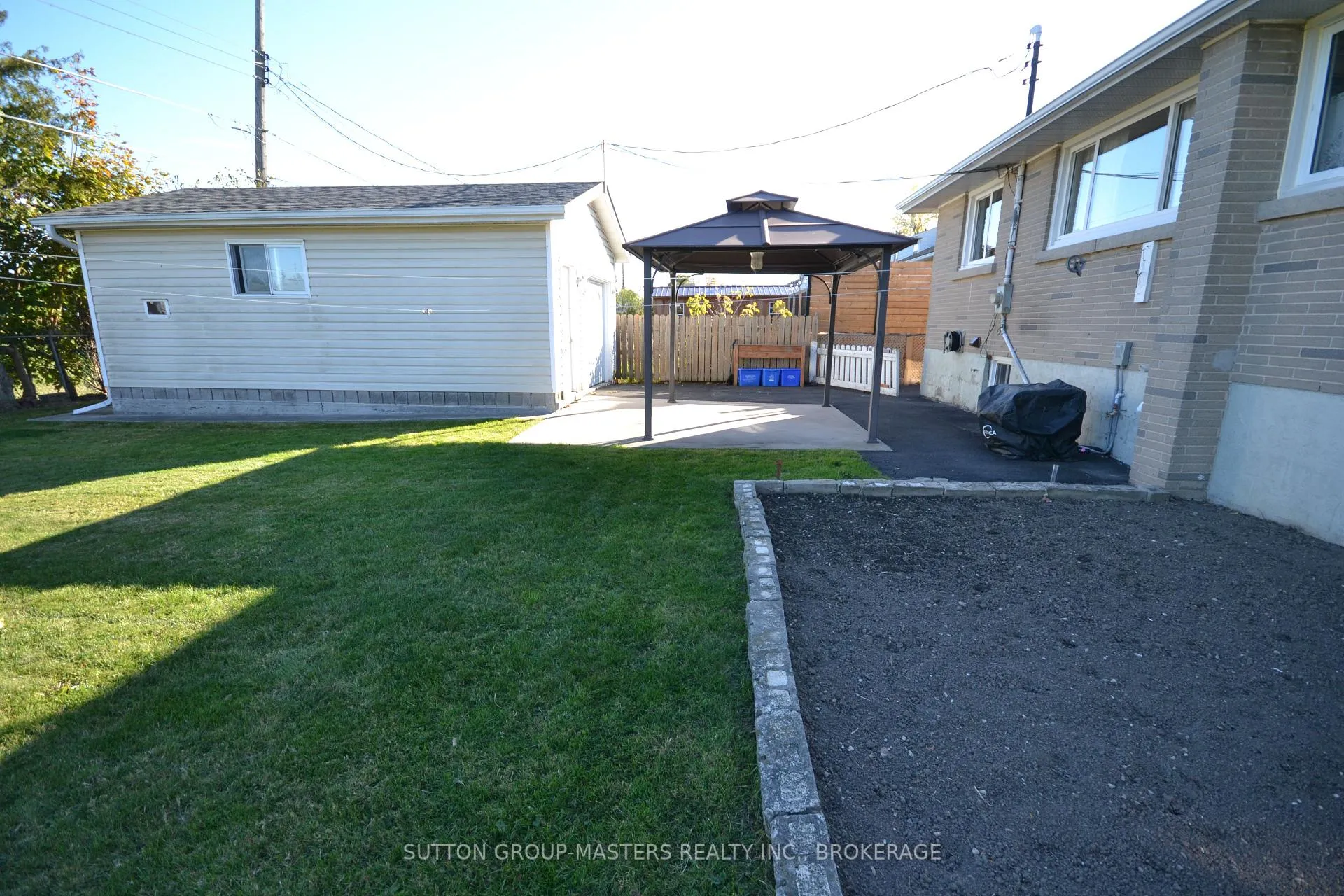 Photo 48 of 29 Brant Avenue, Kingston, East of Sir John A. Blvd — HOMEH