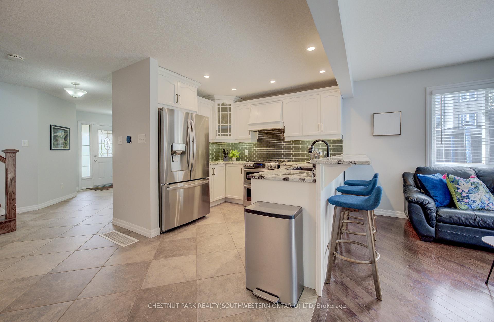 Photo 7 of 104 Newcastle Drive, Kitchener — HOMEH