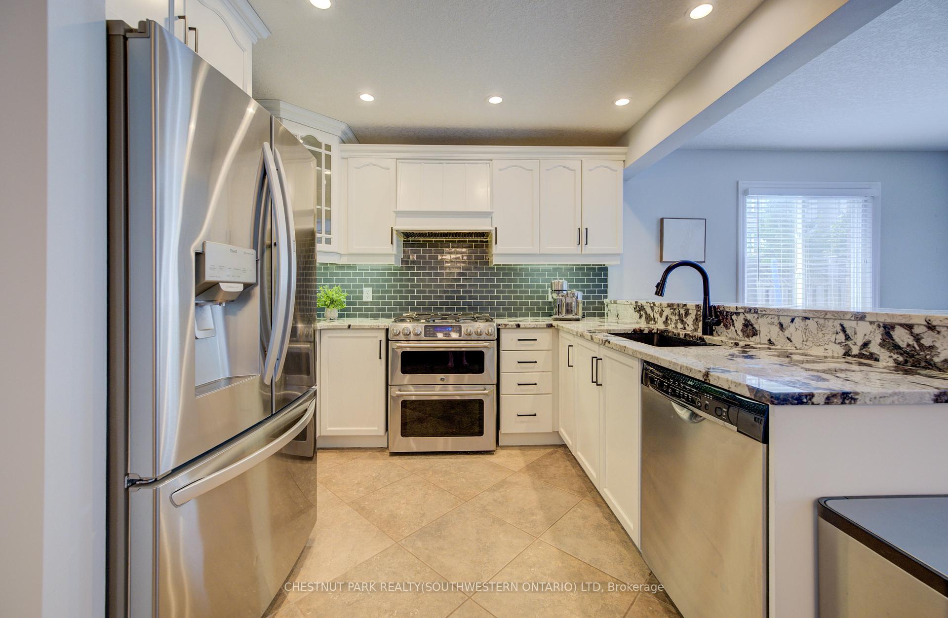 Photo 8 of 104 Newcastle Drive, Kitchener — HOMEH