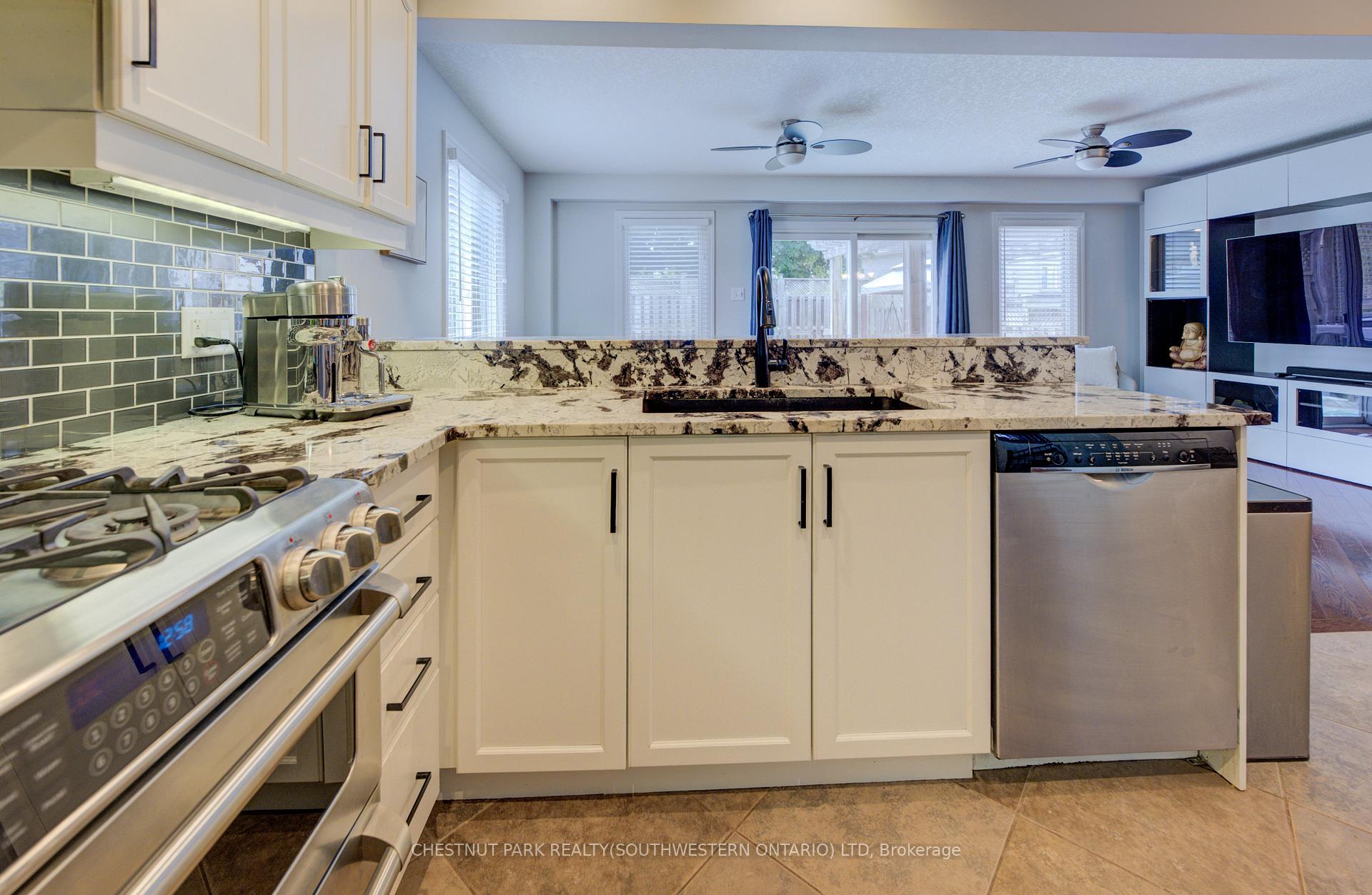 Photo 10 of 104 Newcastle Drive, Kitchener — HOMEH