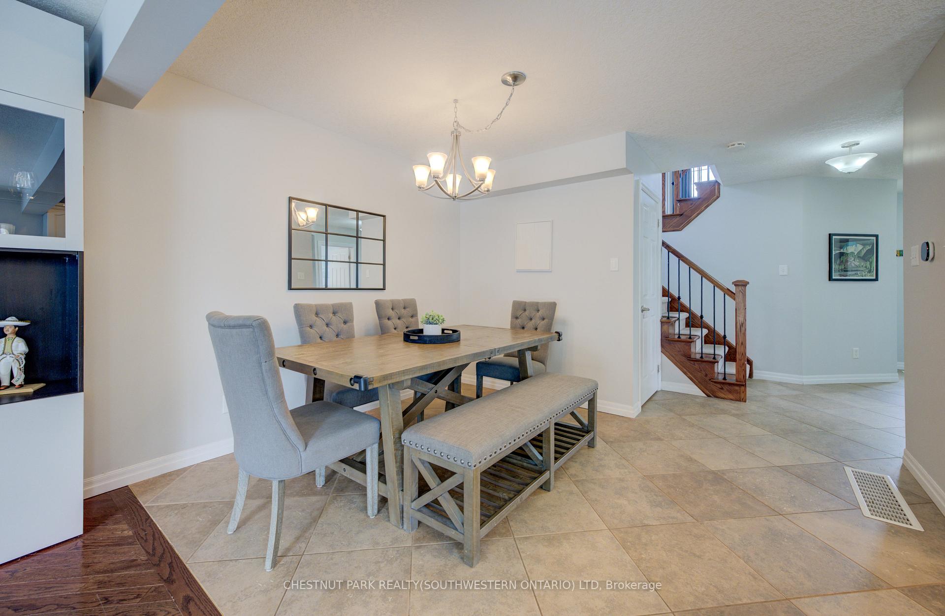 Photo 12 of 104 Newcastle Drive, Kitchener — HOMEH