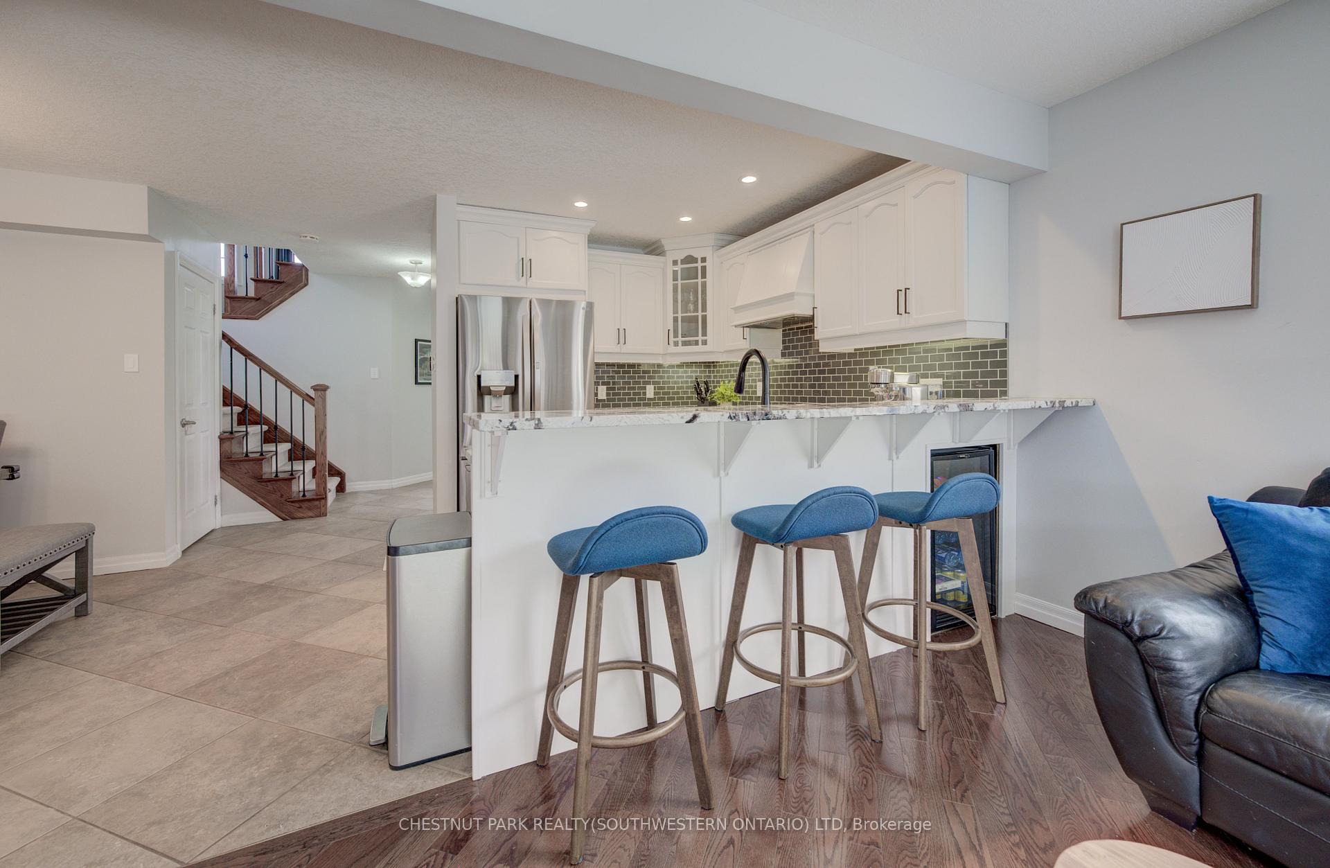 Photo 14 of 104 Newcastle Drive, Kitchener — HOMEH