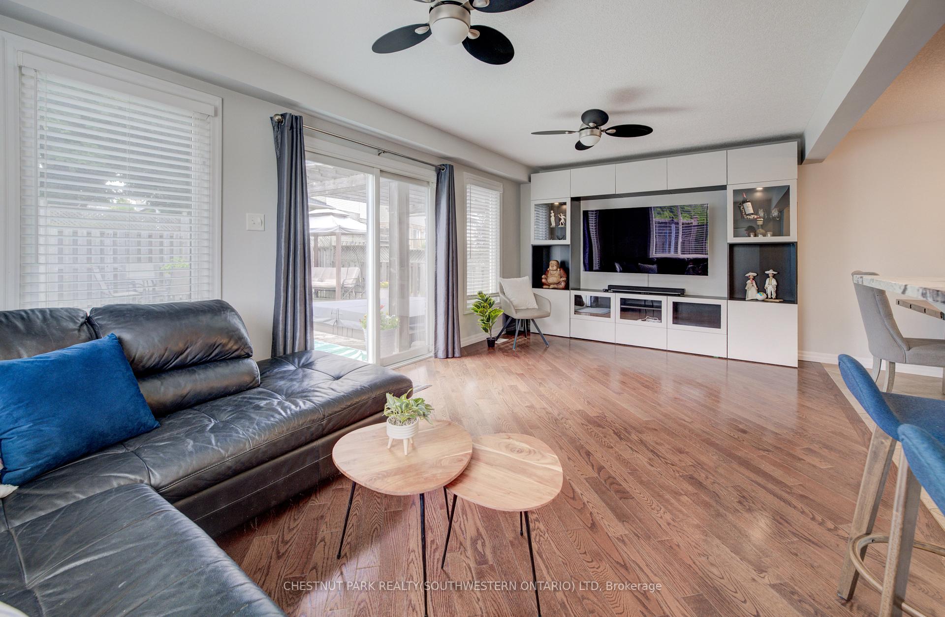 Photo 17 of 104 Newcastle Drive, Kitchener — HOMEH