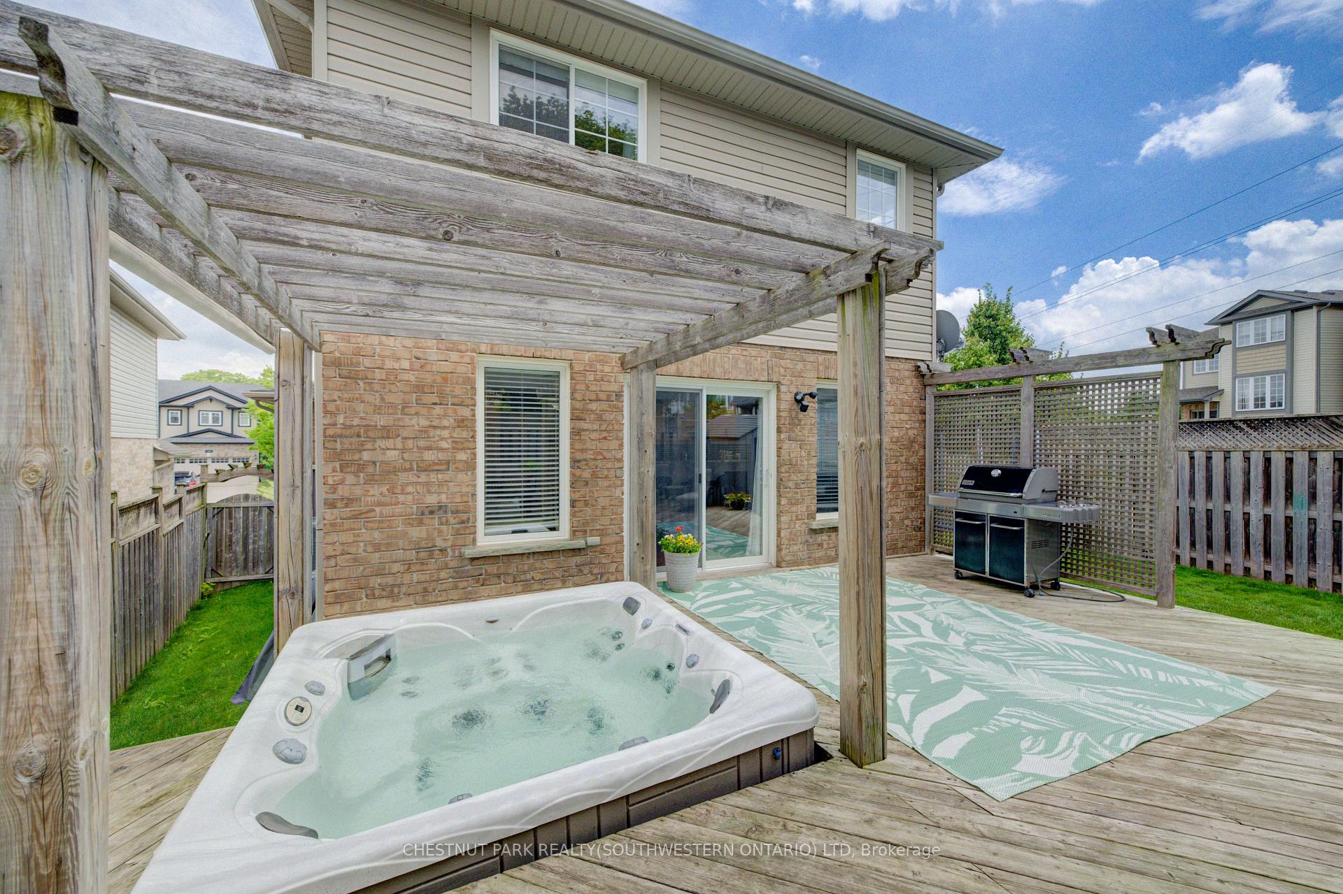 Photo 43 of 104 Newcastle Drive, Kitchener — HOMEH